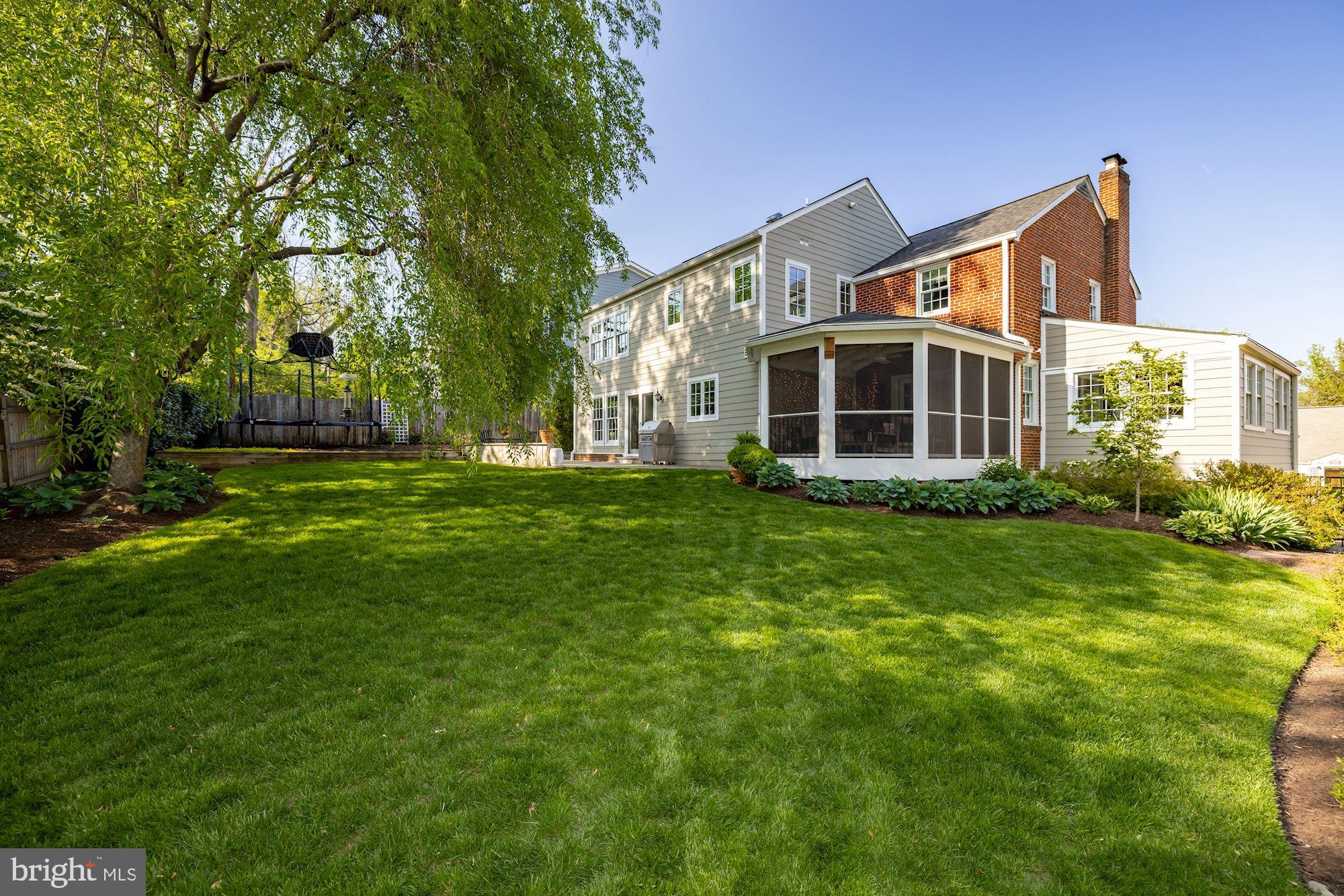 BERKSHIRE OAKWOOD - Residential