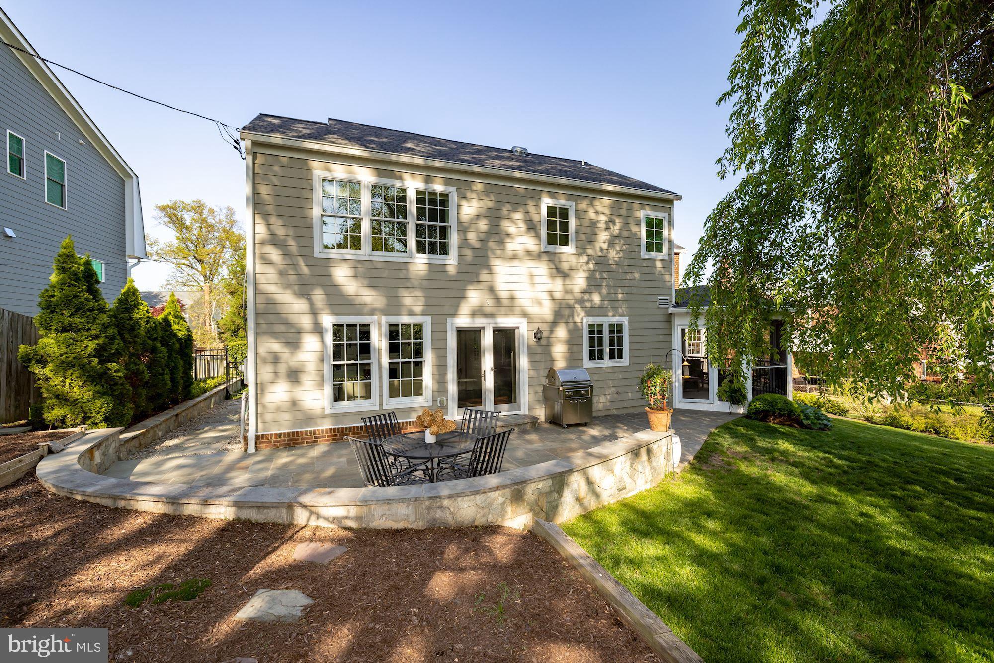 BERKSHIRE OAKWOOD - Residential