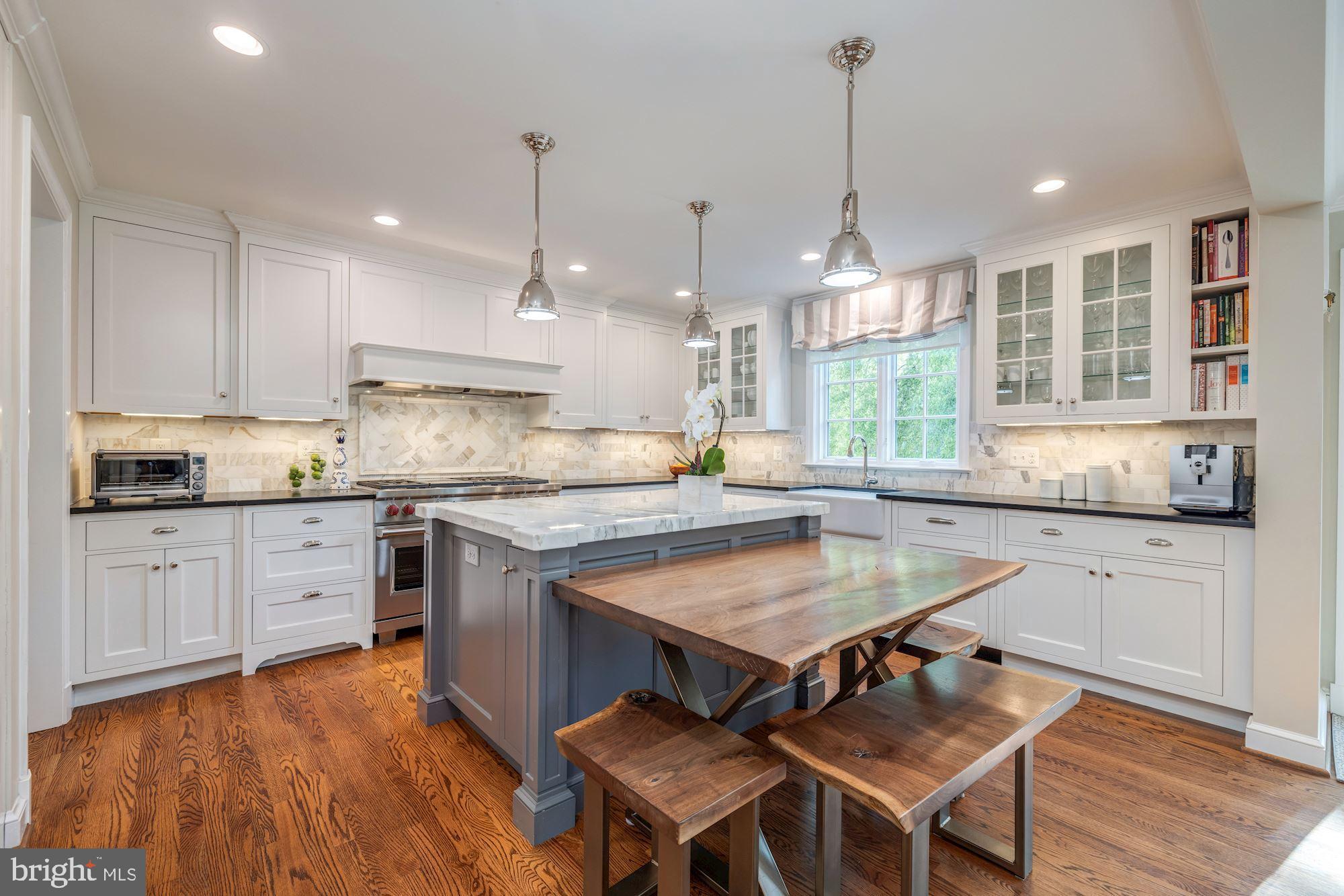 BERKSHIRE OAKWOOD - Residential