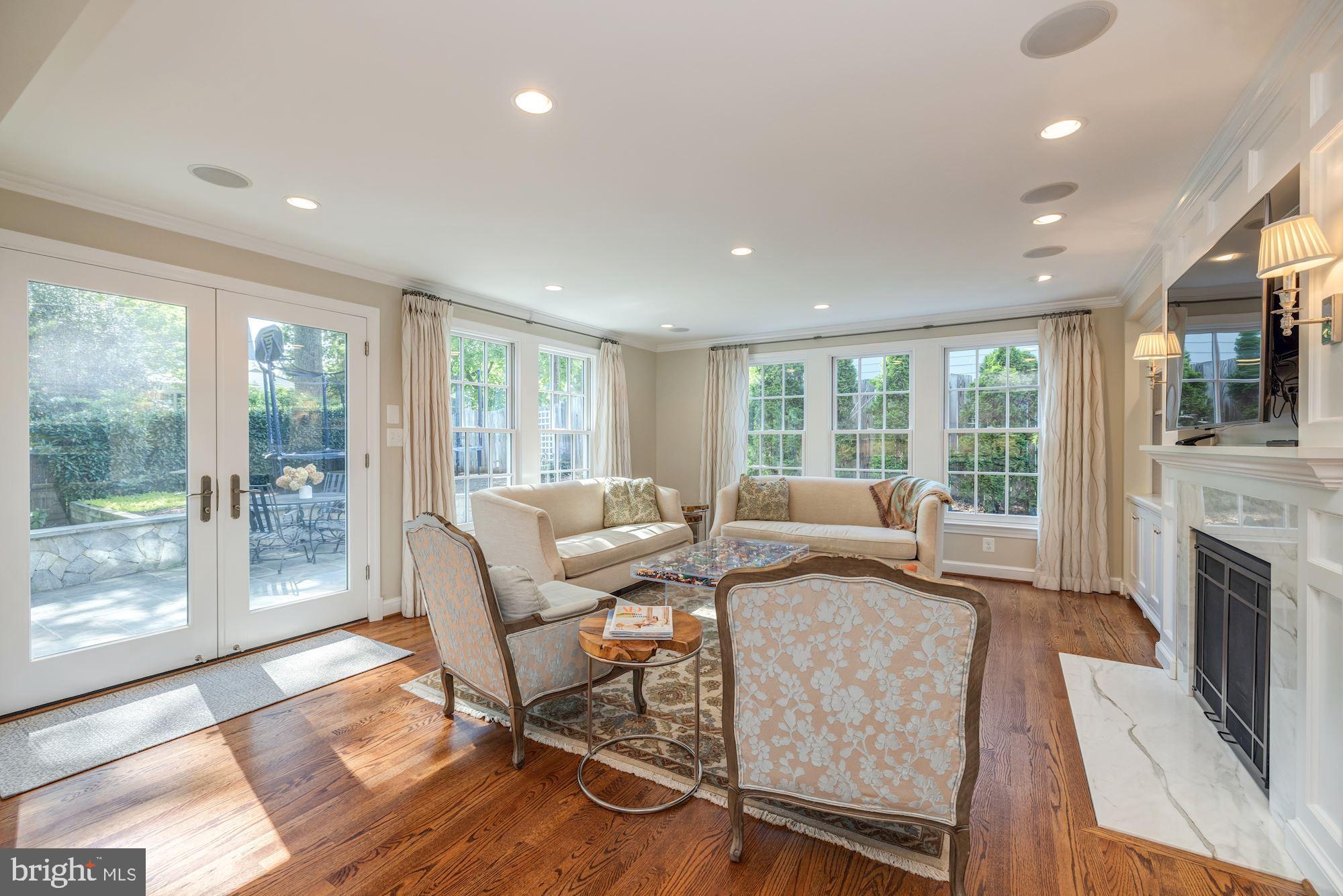 BERKSHIRE OAKWOOD - Residential