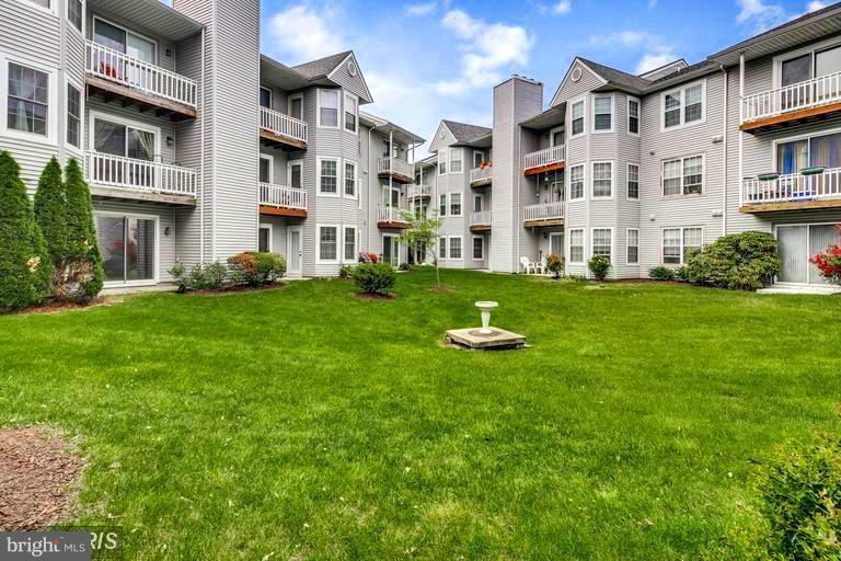 CHESTERFIELD GARDEN CONDOMINIUM - Residential Lease