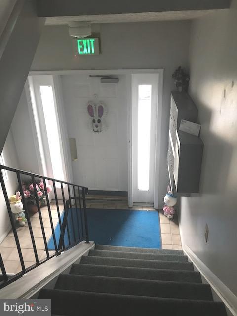 CHESTERFIELD GARDEN CONDOMINIUM - Residential Lease