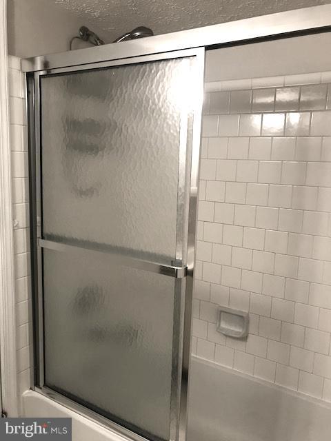 CHESTERFIELD GARDEN CONDOMINIUM - Residential Lease