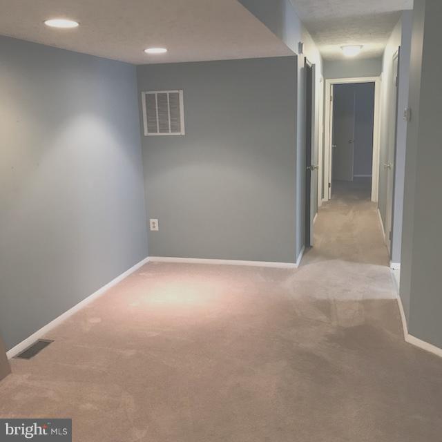 CHESTERFIELD GARDEN CONDOMINIUM - Residential Lease