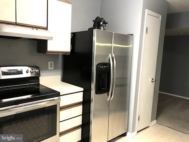 CHESTERFIELD GARDEN CONDOMINIUM - Residential Lease