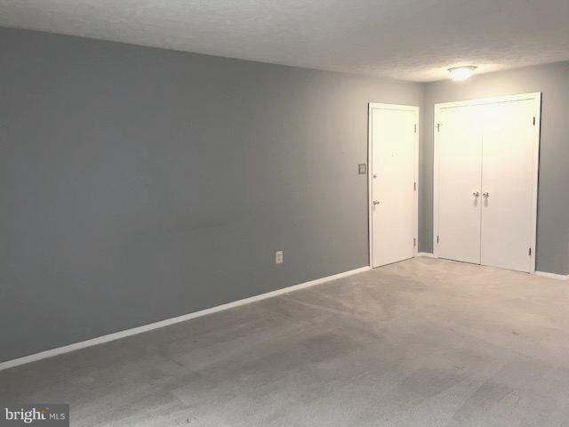 CHESTERFIELD GARDEN CONDOMINIUM - Residential Lease