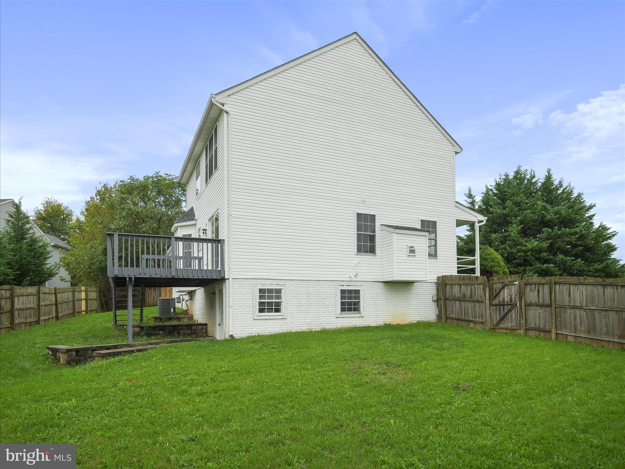 CLUBHOUSE MANOR - Residential