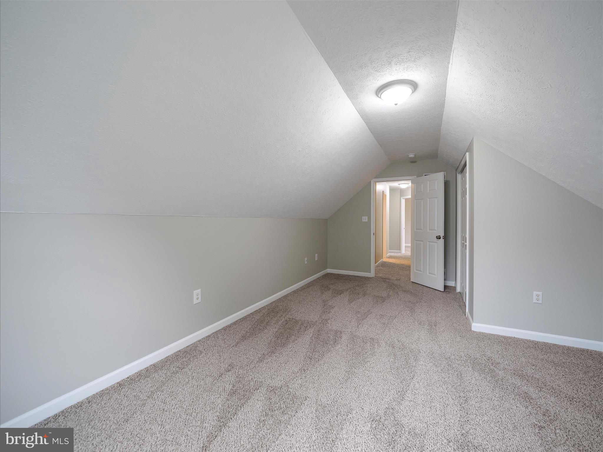 CLUBHOUSE MANOR - Residential