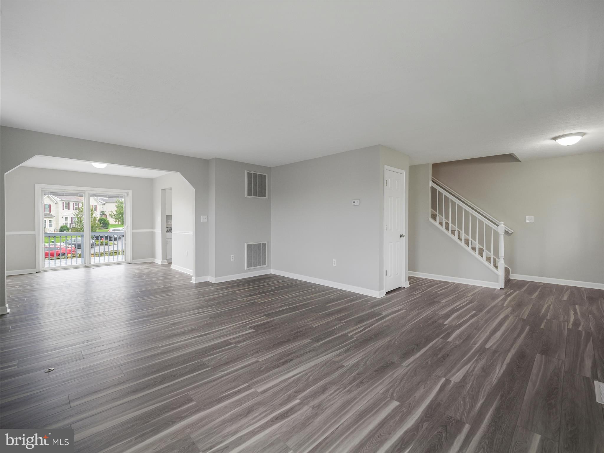 CLUBHOUSE MANOR - Residential