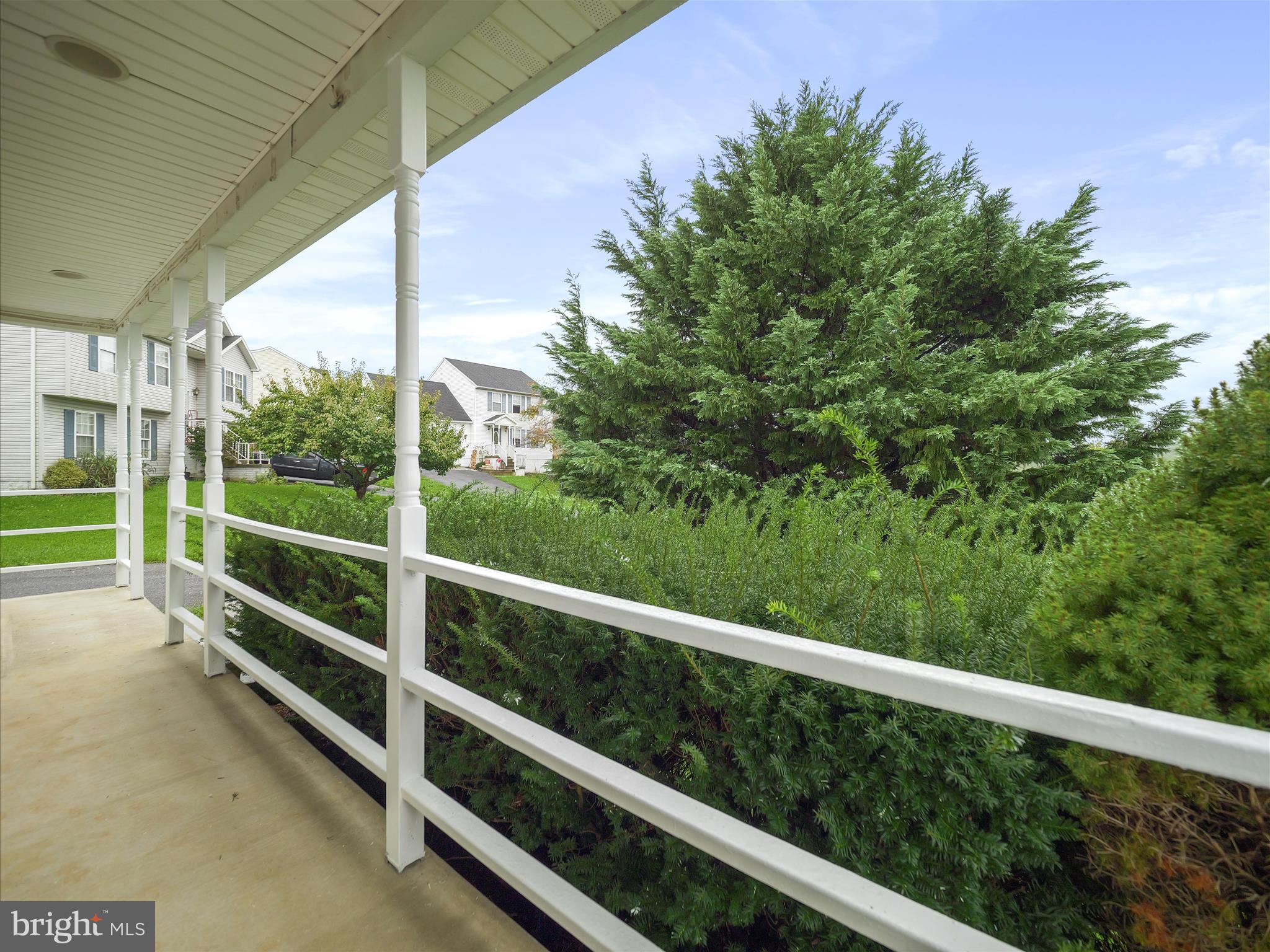 CLUBHOUSE MANOR - Residential