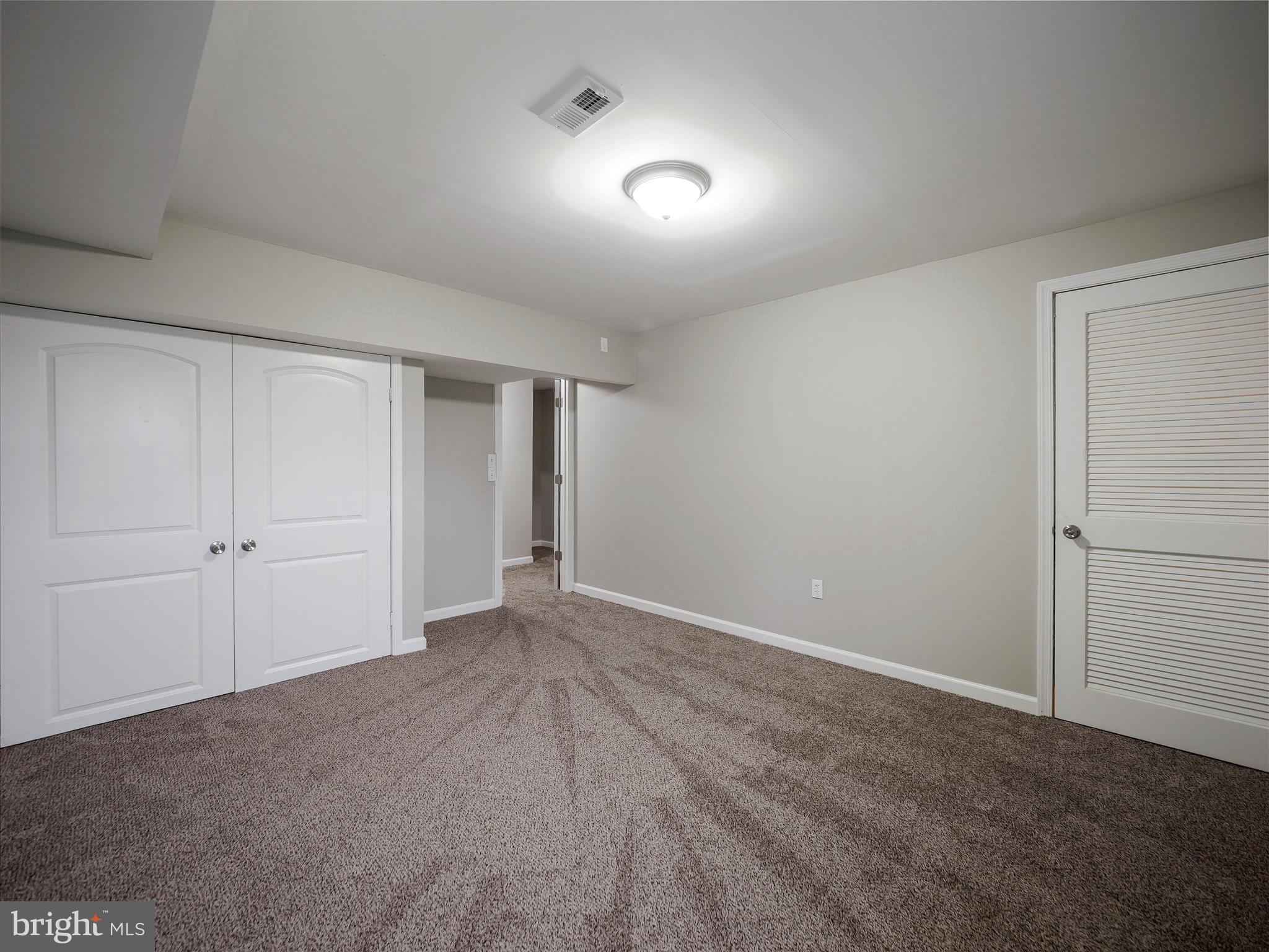 CLUBHOUSE MANOR - Residential