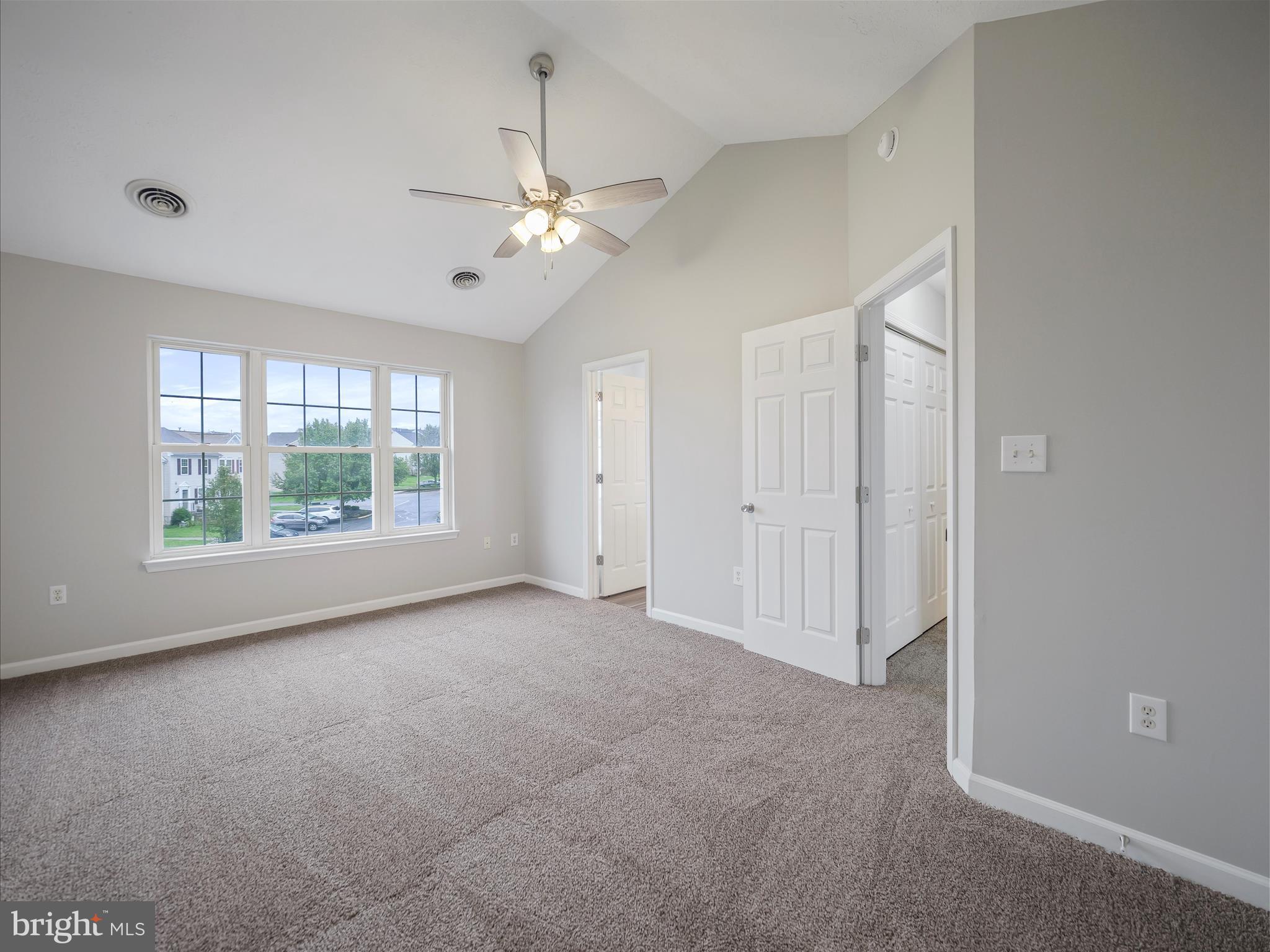 CLUBHOUSE MANOR - Residential