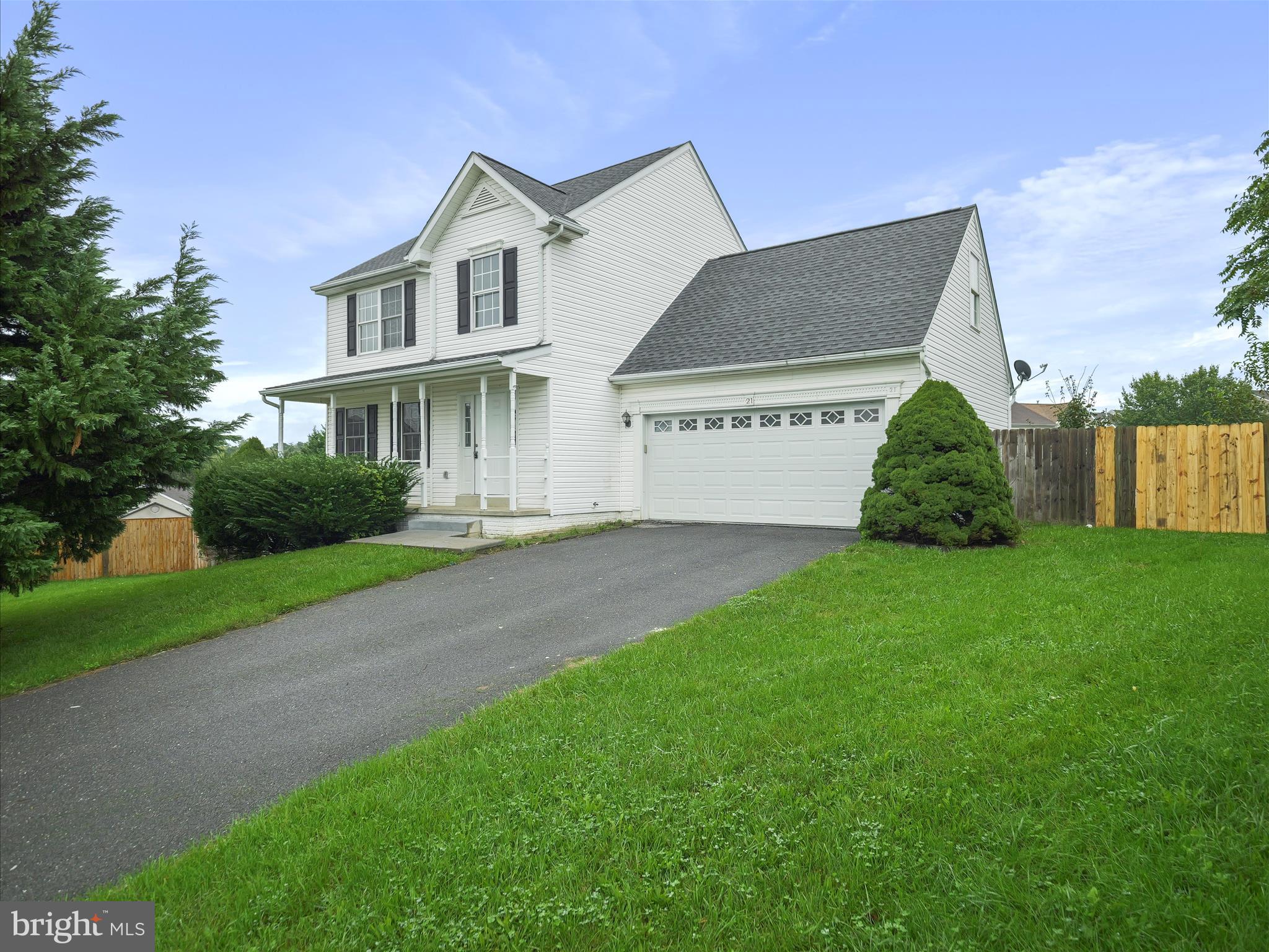 CLUBHOUSE MANOR - Residential