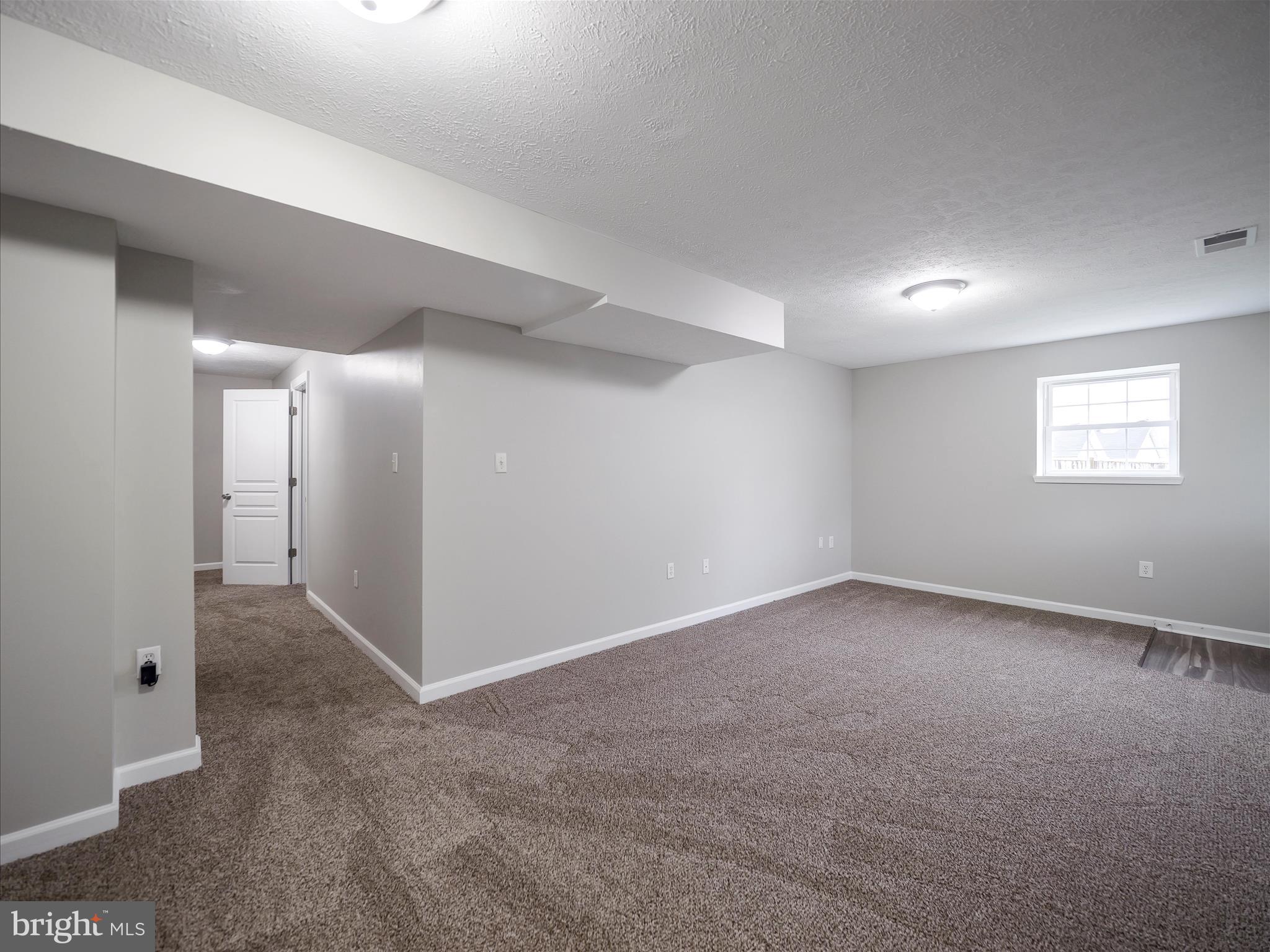 CLUBHOUSE MANOR - Residential