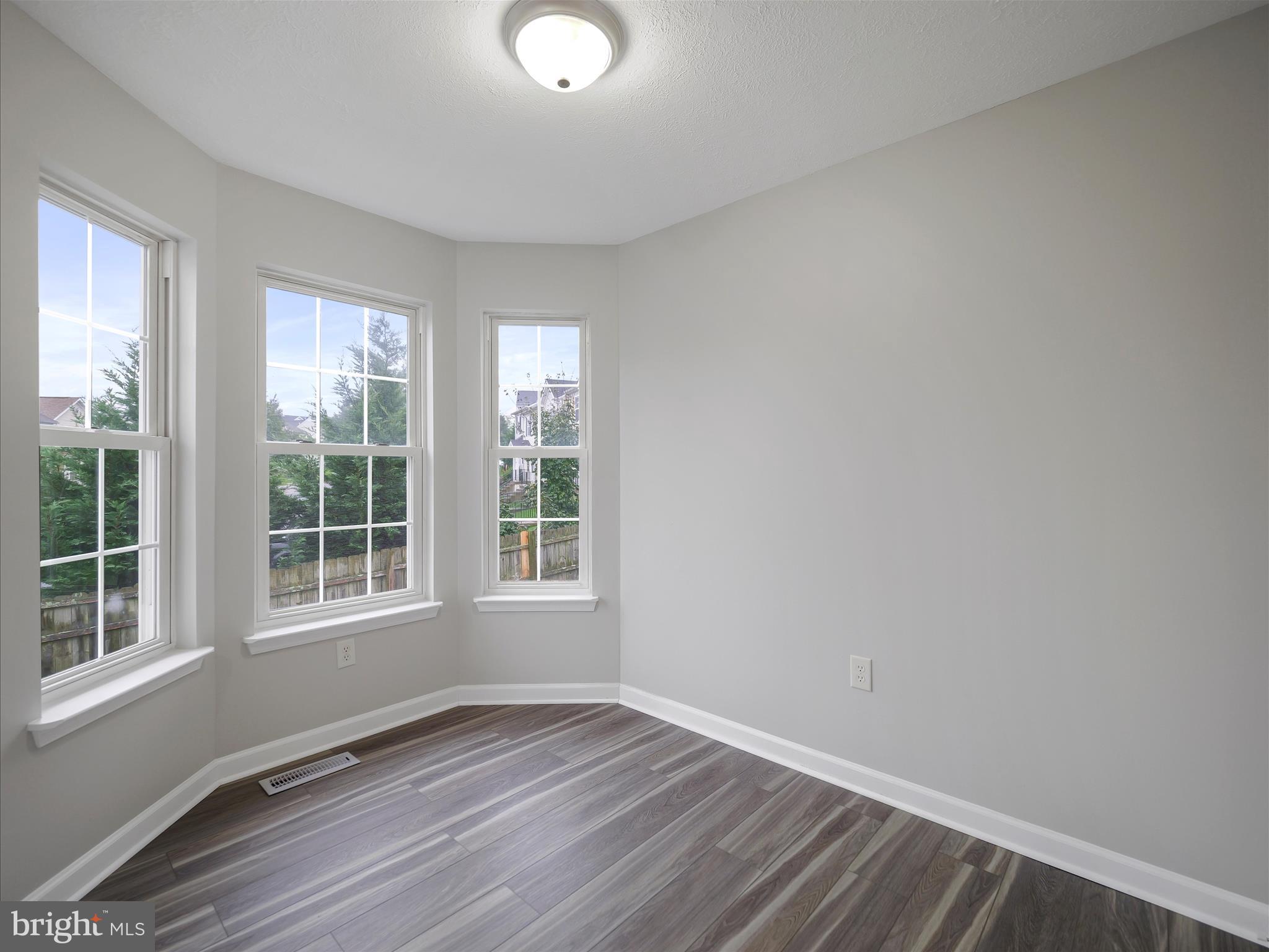 CLUBHOUSE MANOR - Residential