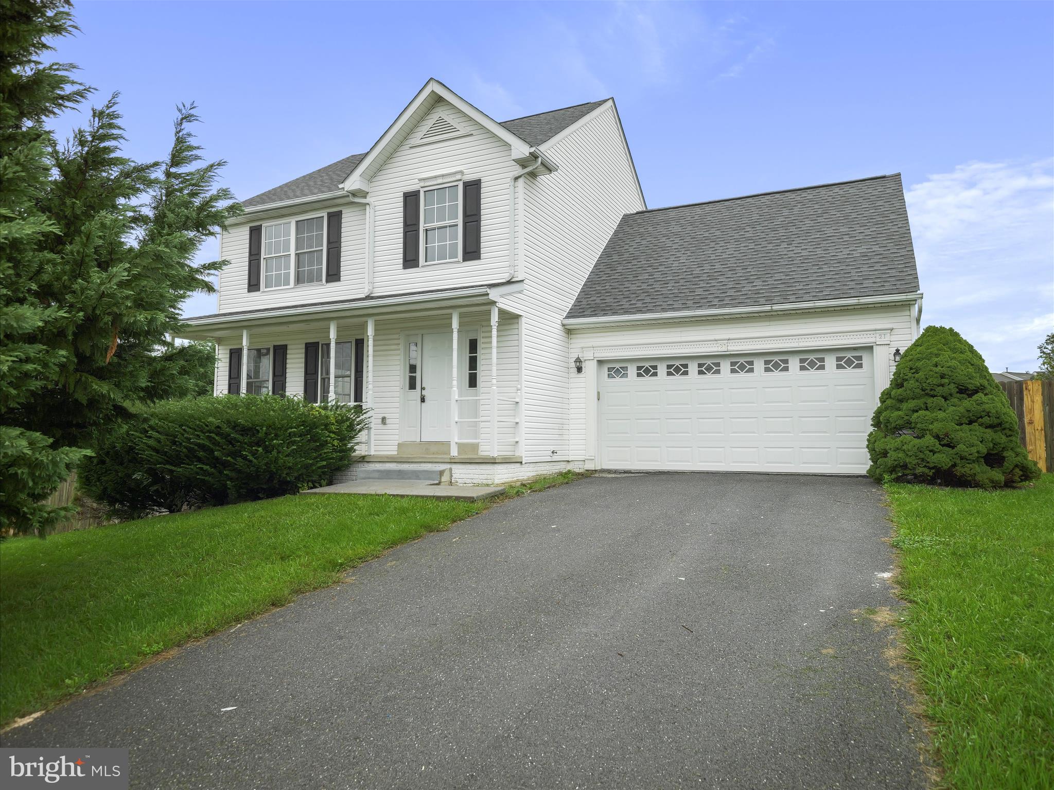 CLUBHOUSE MANOR - Residential