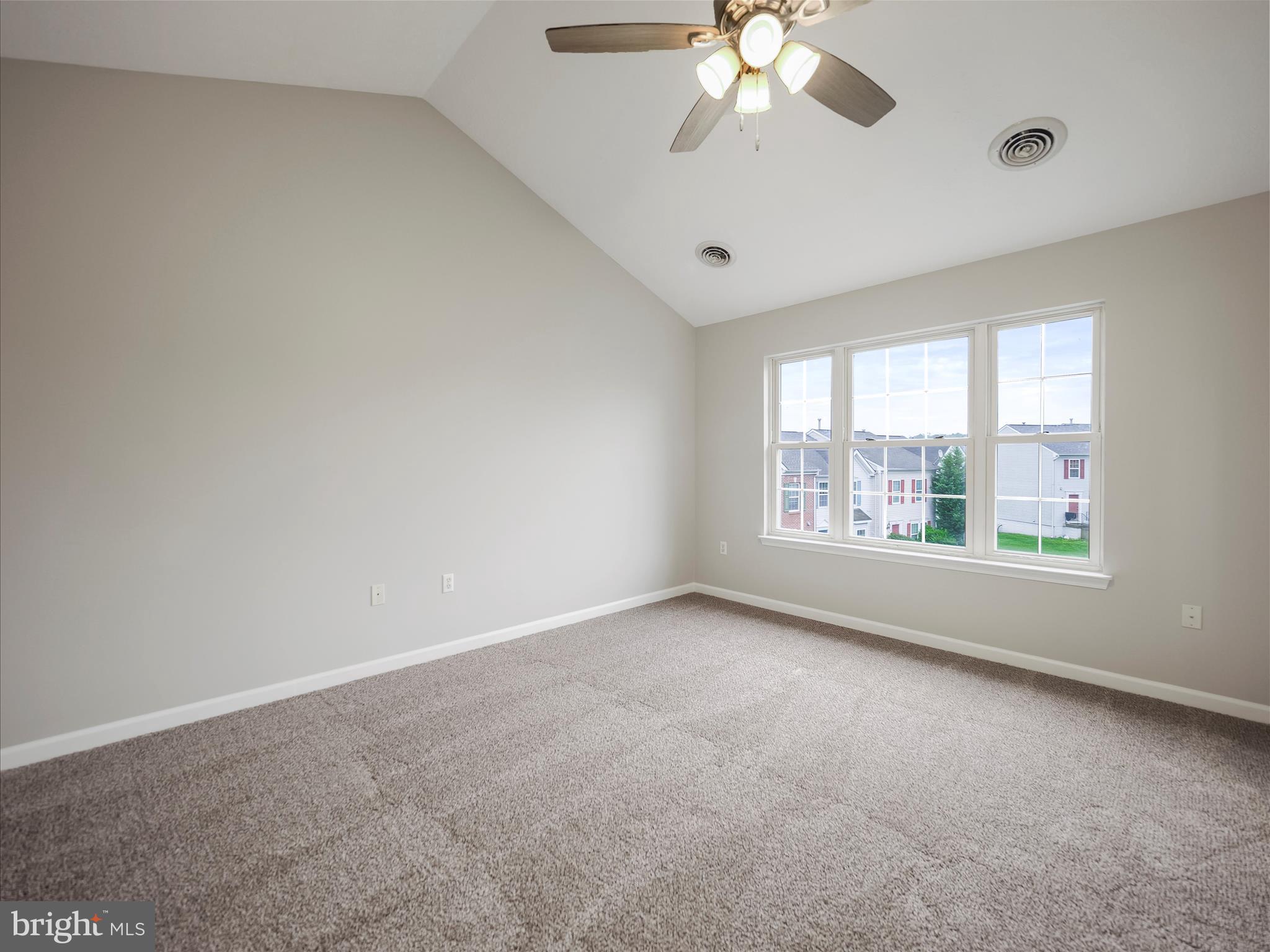 CLUBHOUSE MANOR - Residential