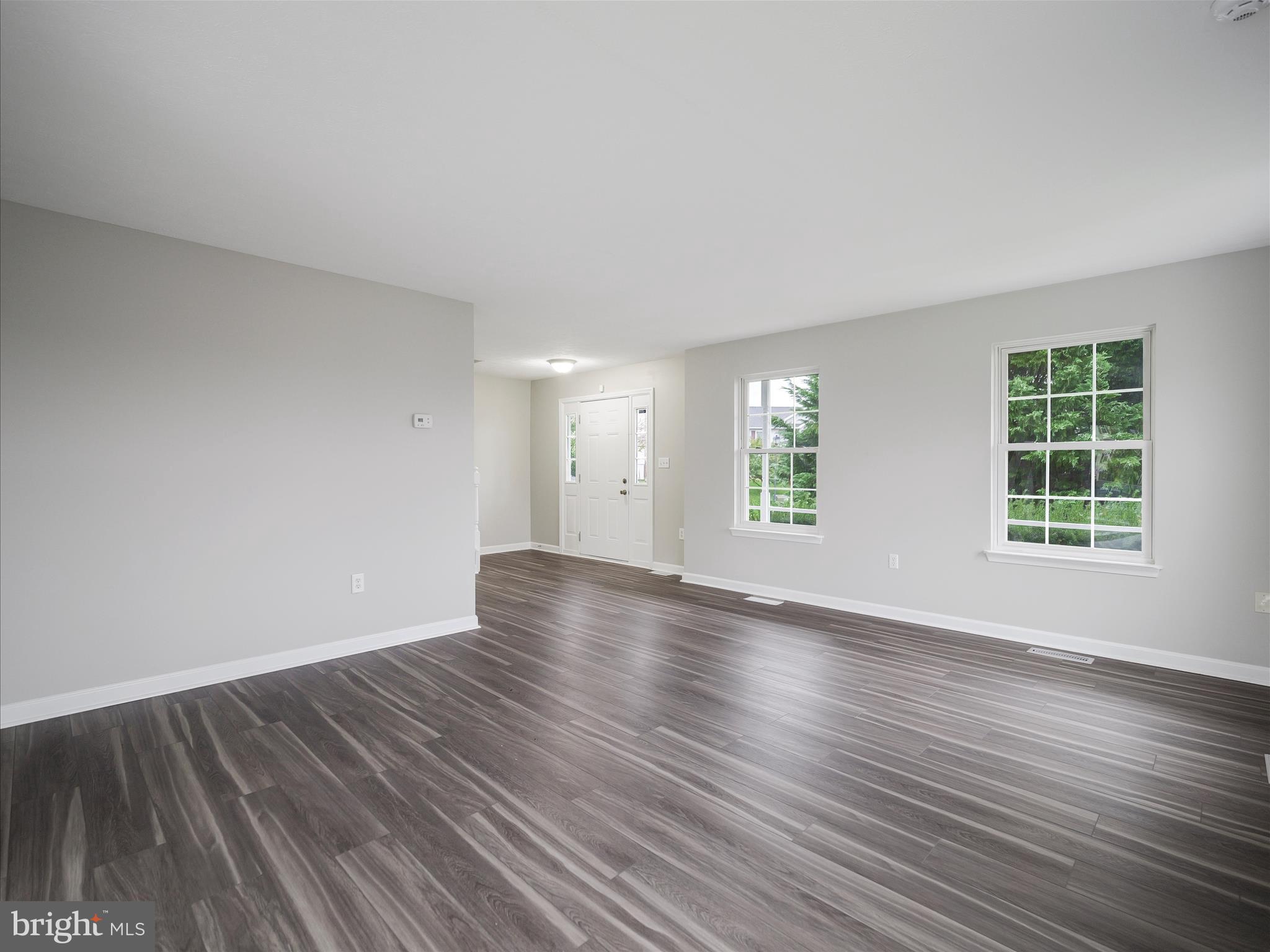 CLUBHOUSE MANOR - Residential