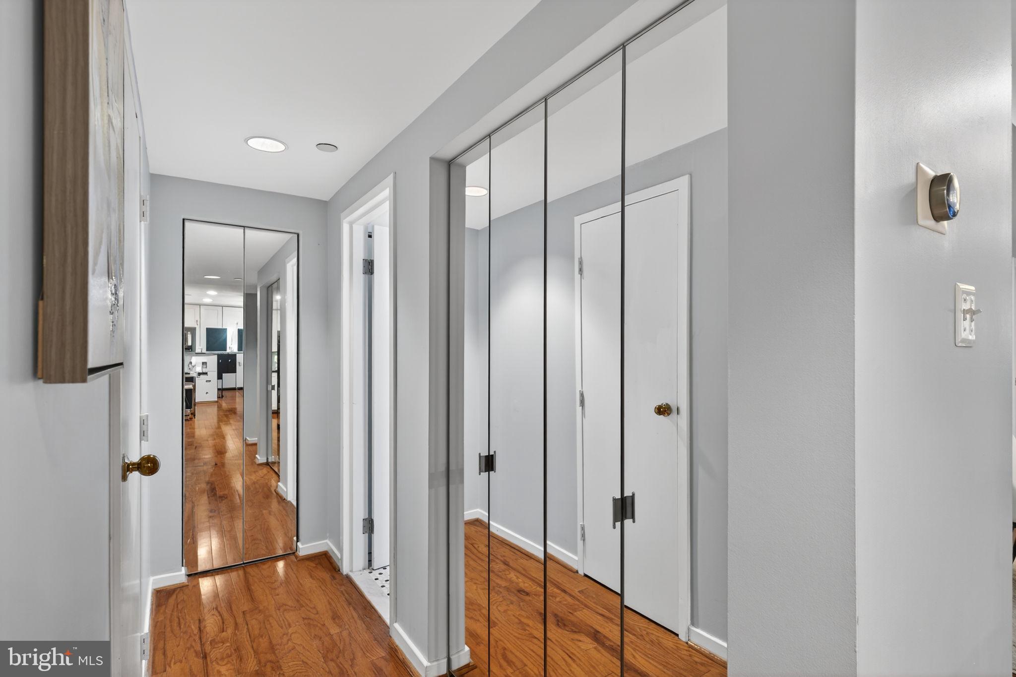 THE ATRIUM - Residential