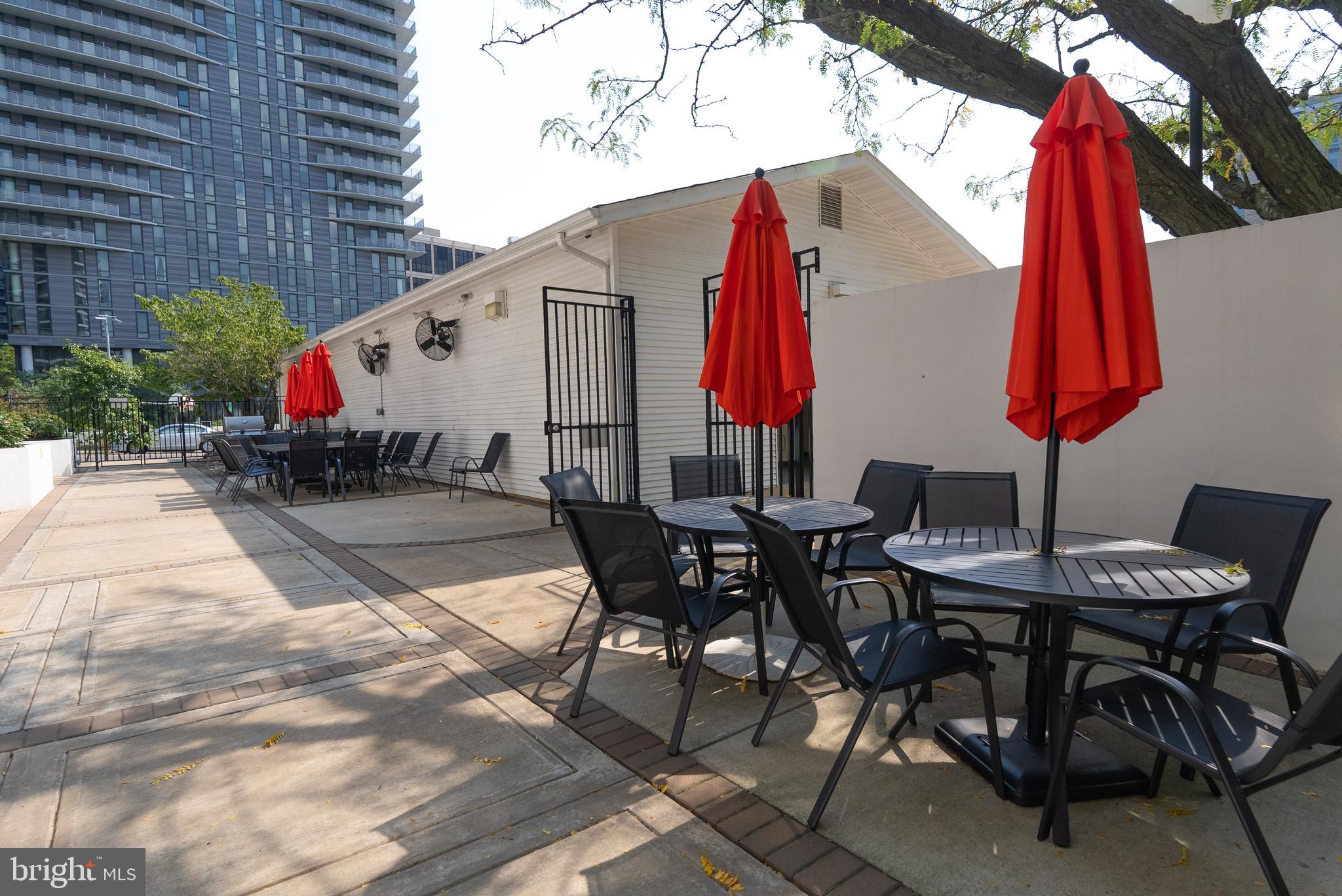 THE ATRIUM - Residential