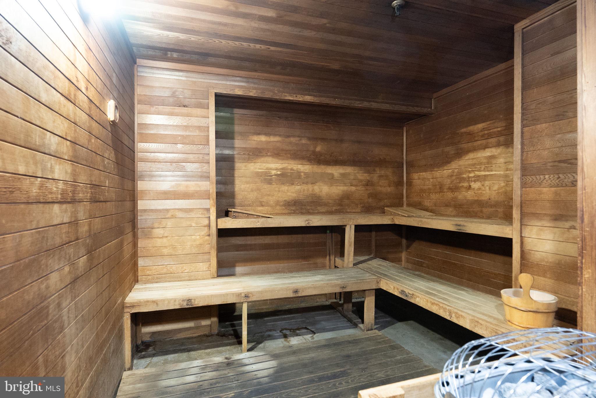 THE ATRIUM - Residential