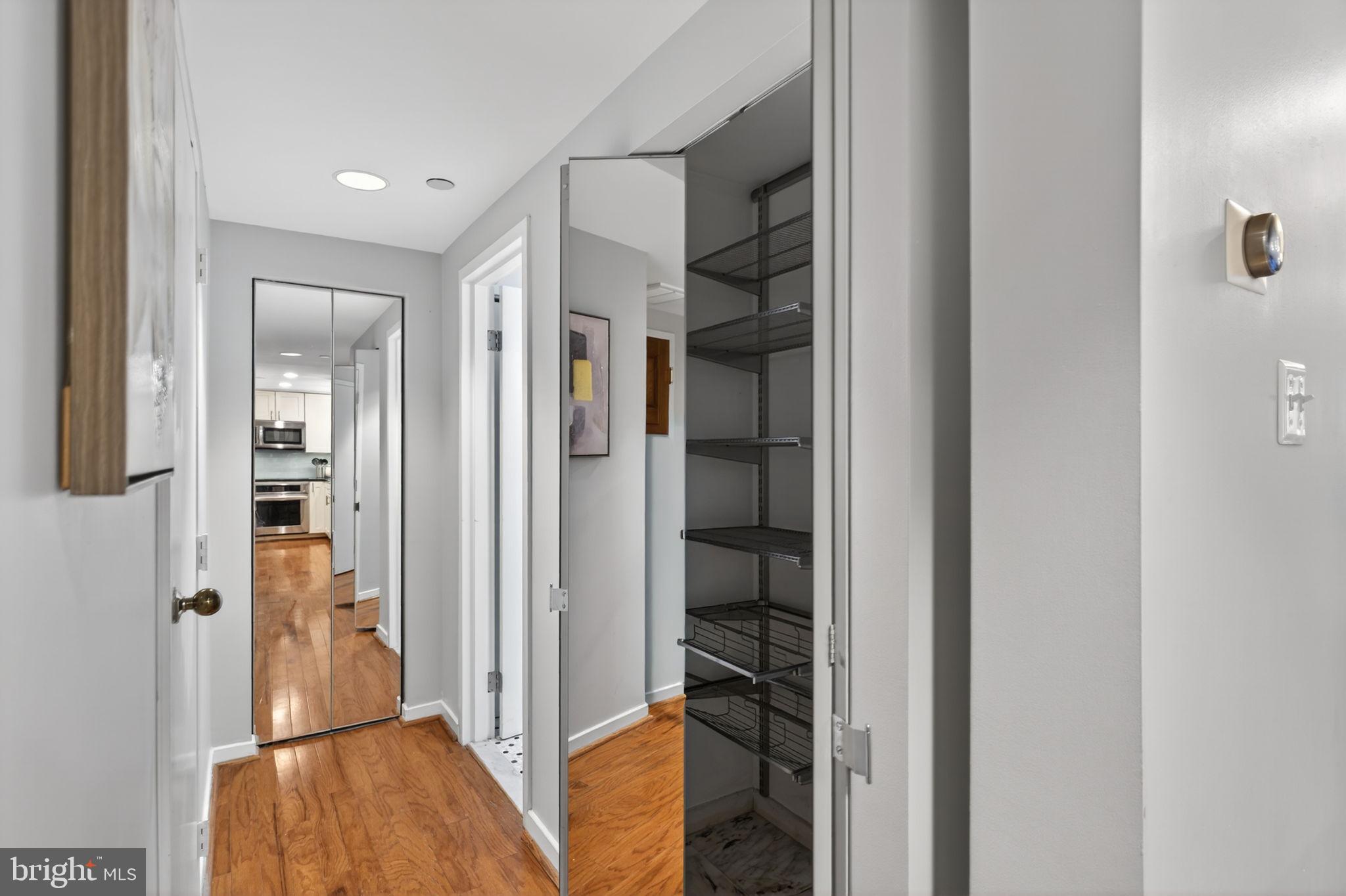 THE ATRIUM - Residential