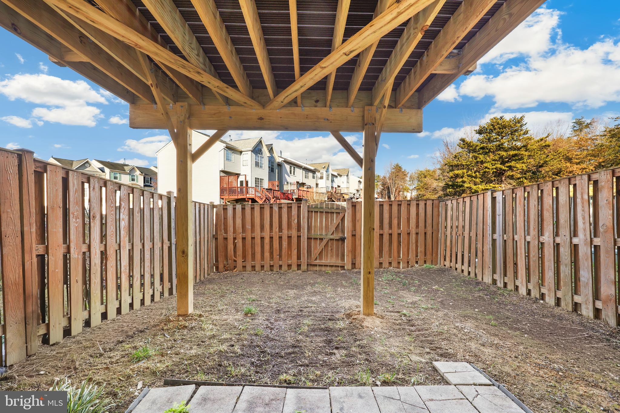 WAYSIDE VILLAGE - Residential