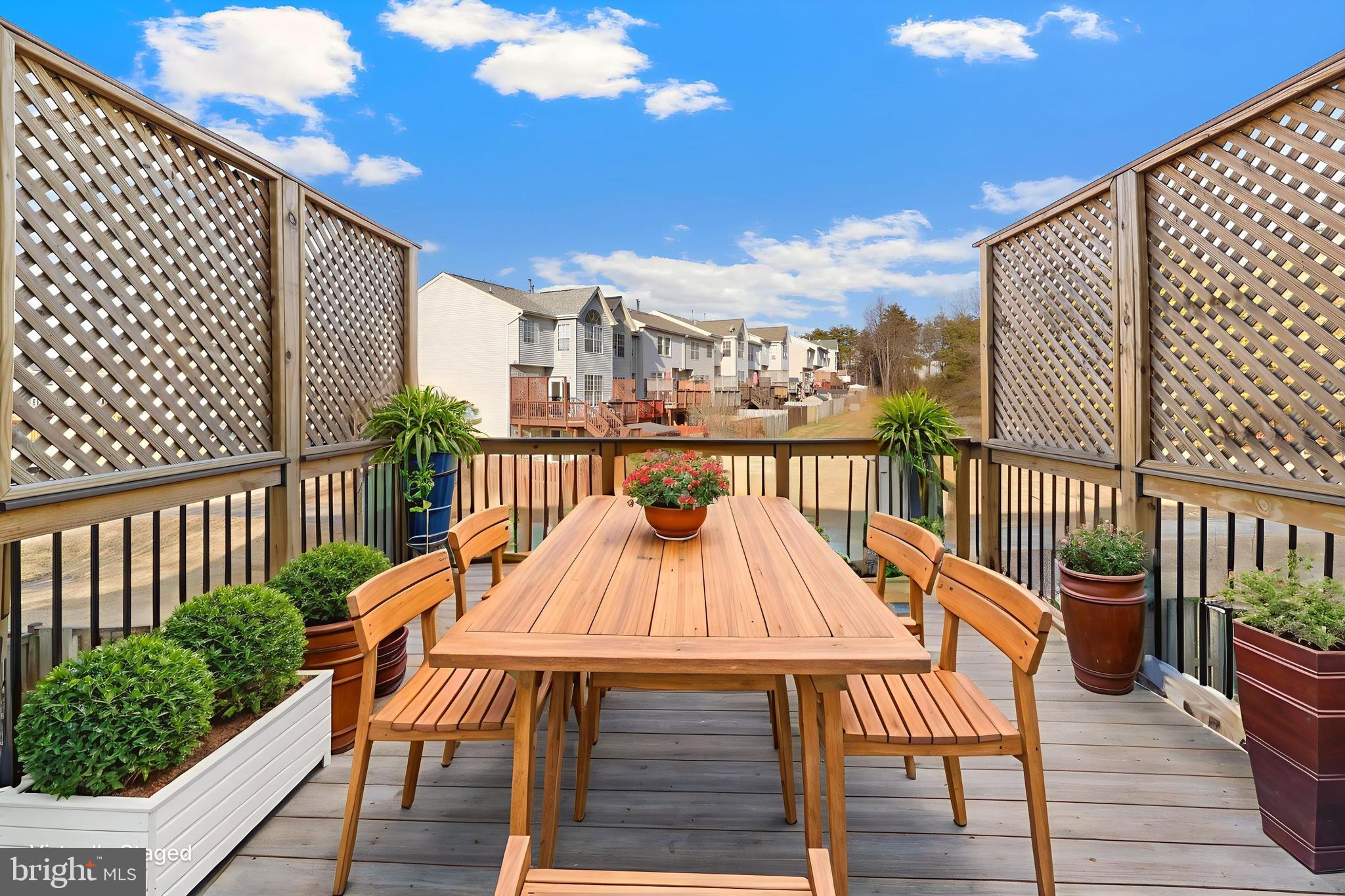 WAYSIDE VILLAGE - Residential