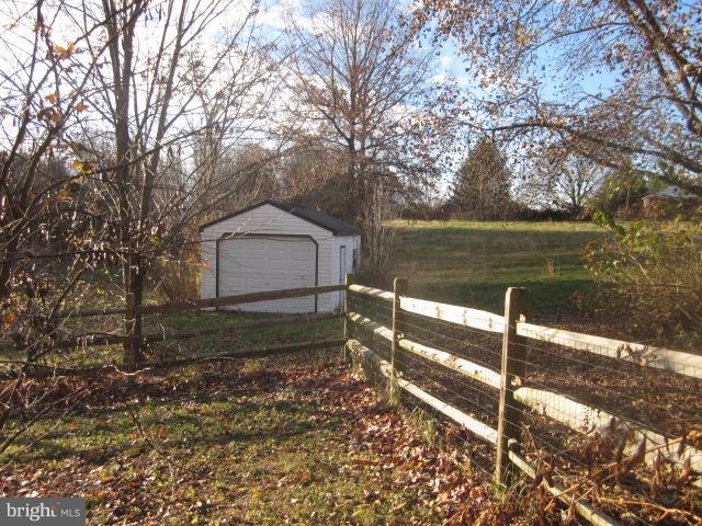 BLACK HILL ESTATES - Residential