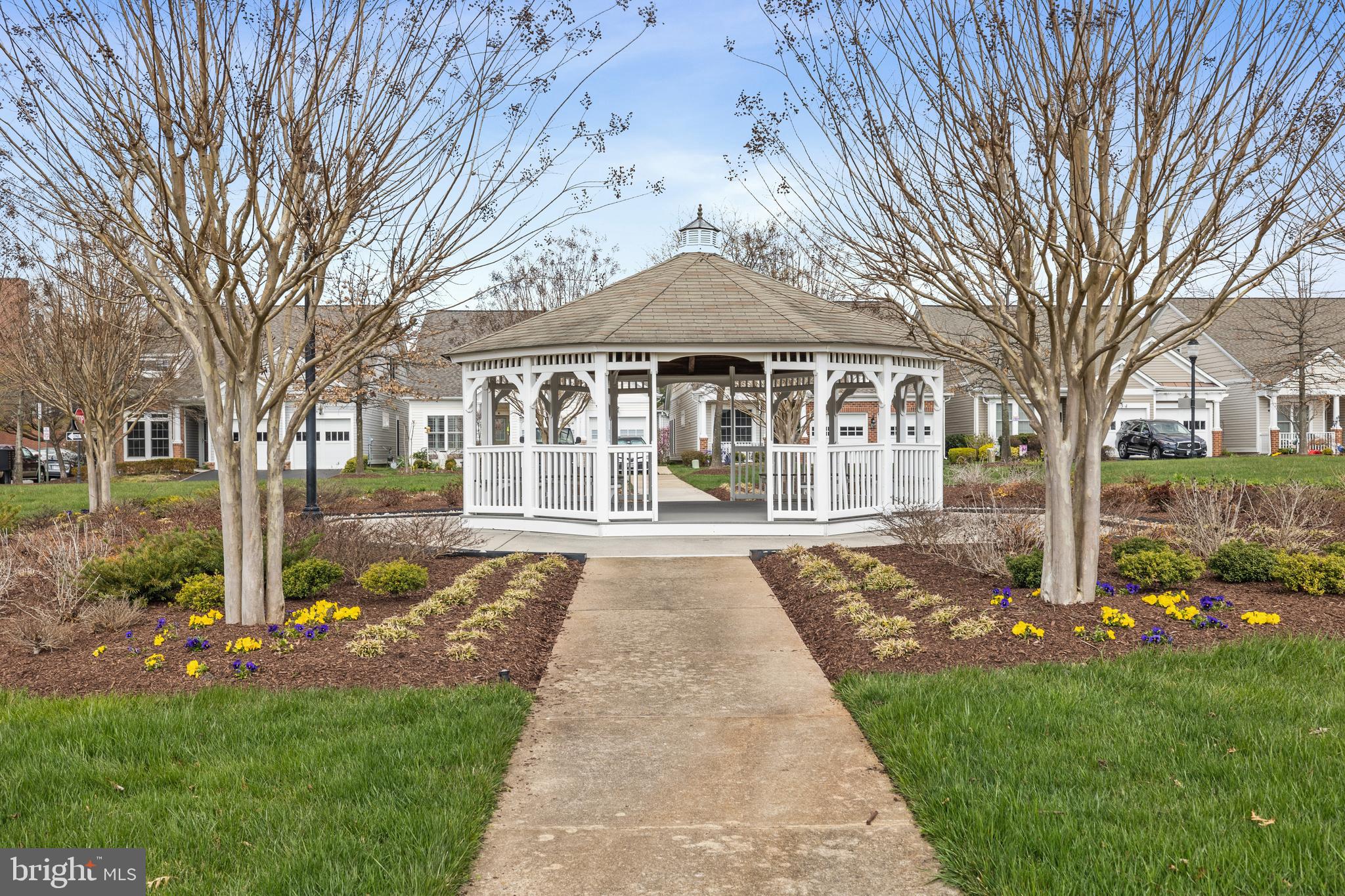 SPRING HILL - Residential