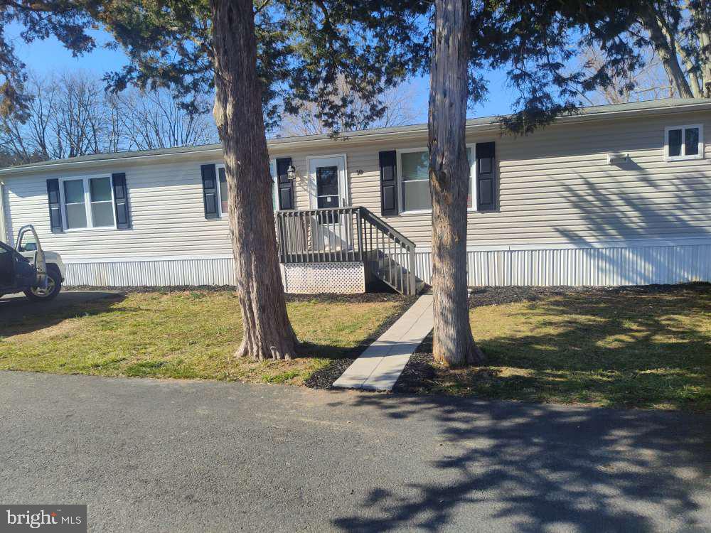 DARLINGTON MOBILE ESTATES - Residential