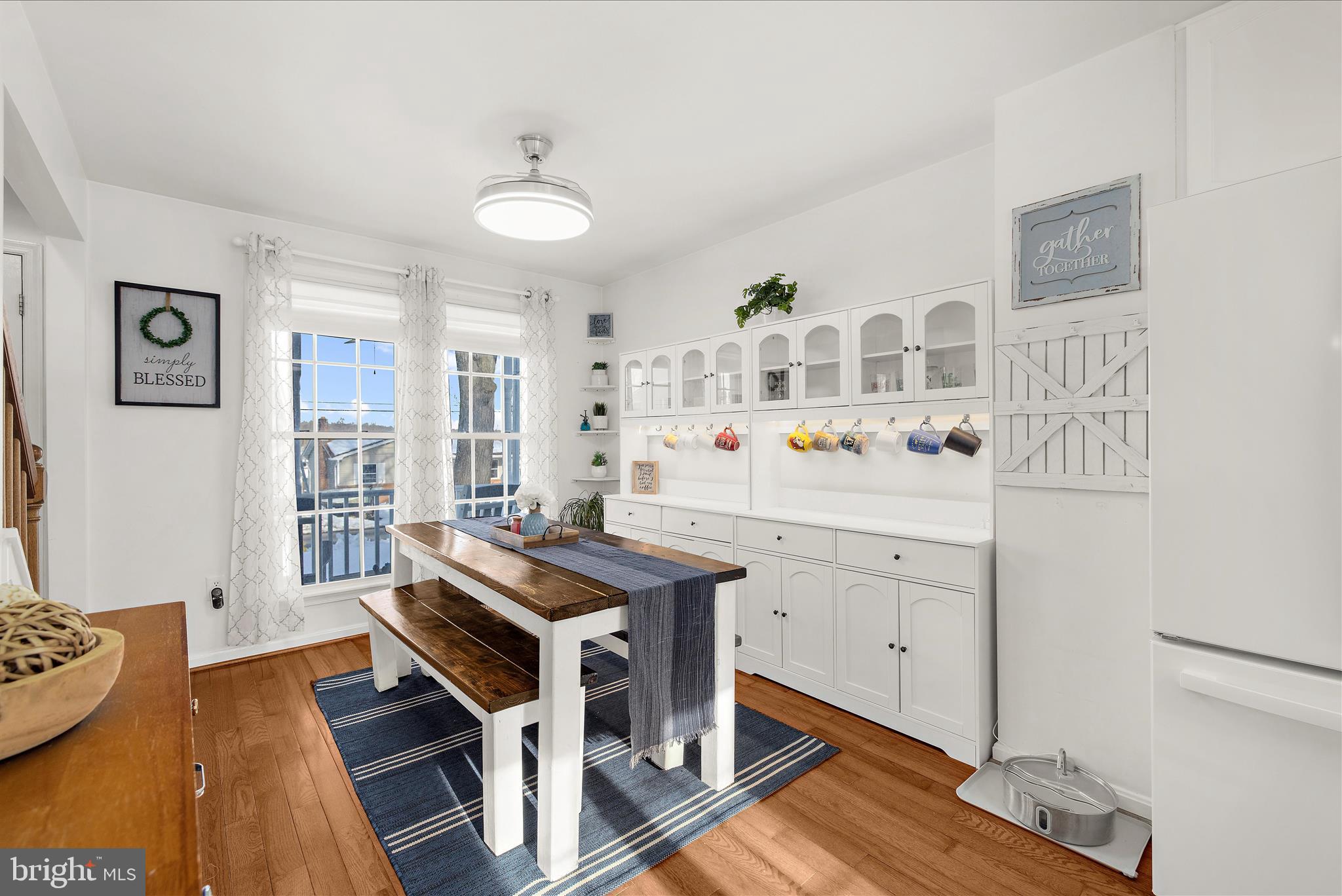 SILVER SANDS - Residential