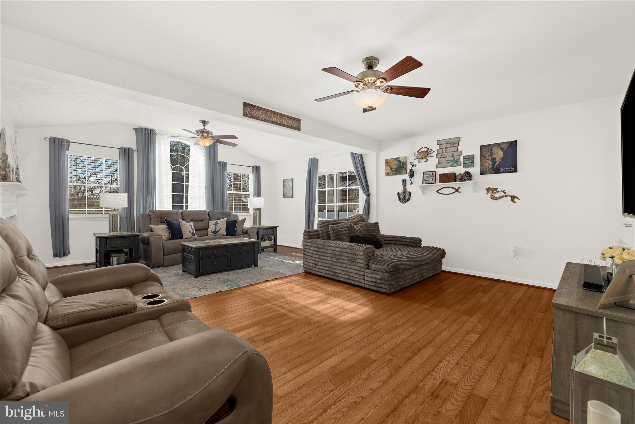 SILVER SANDS - Residential