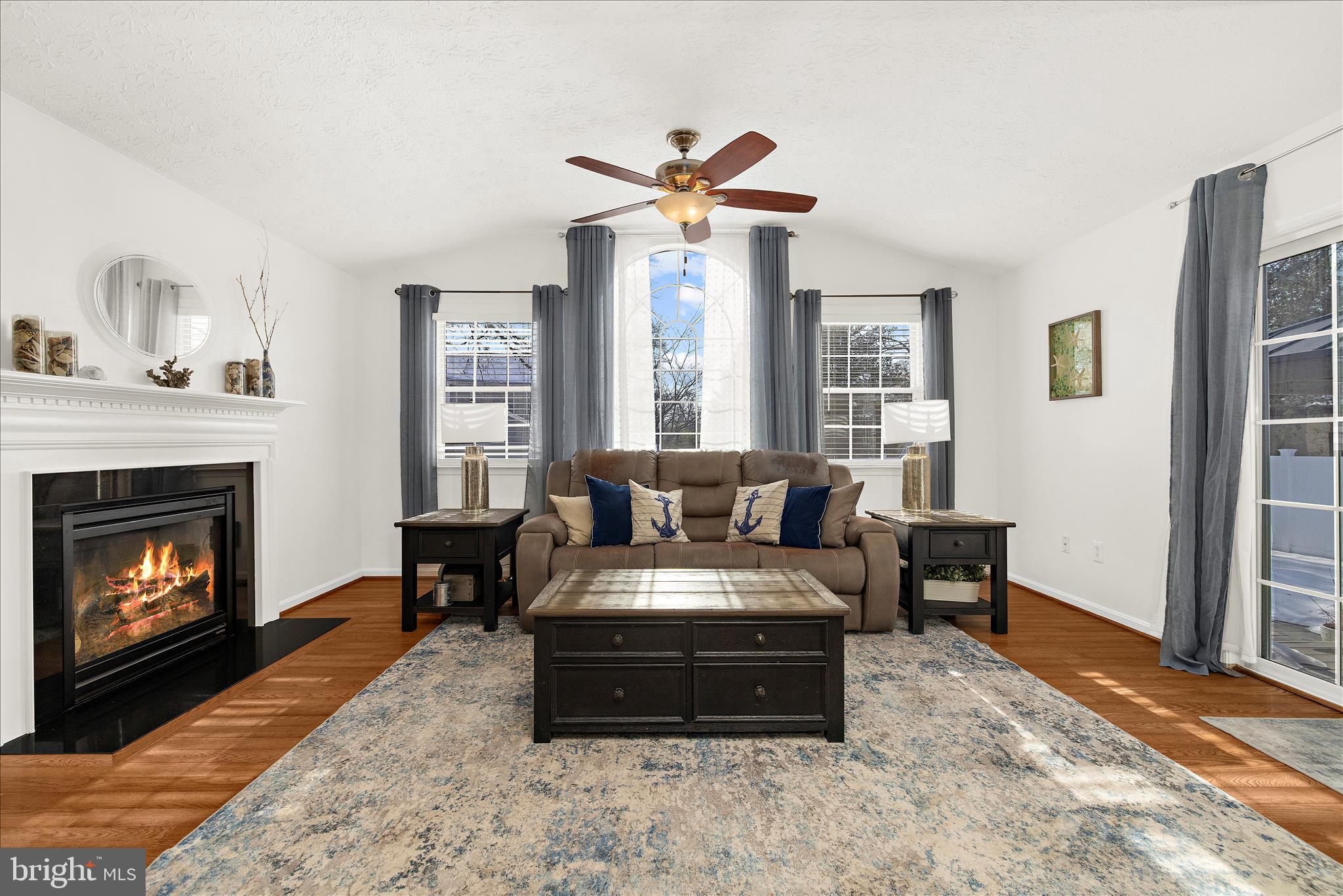 SILVER SANDS - Residential