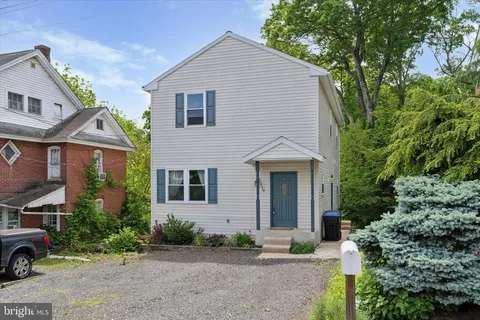 110 Main Street, Schwenksville, PA MLS: PAMC2141492