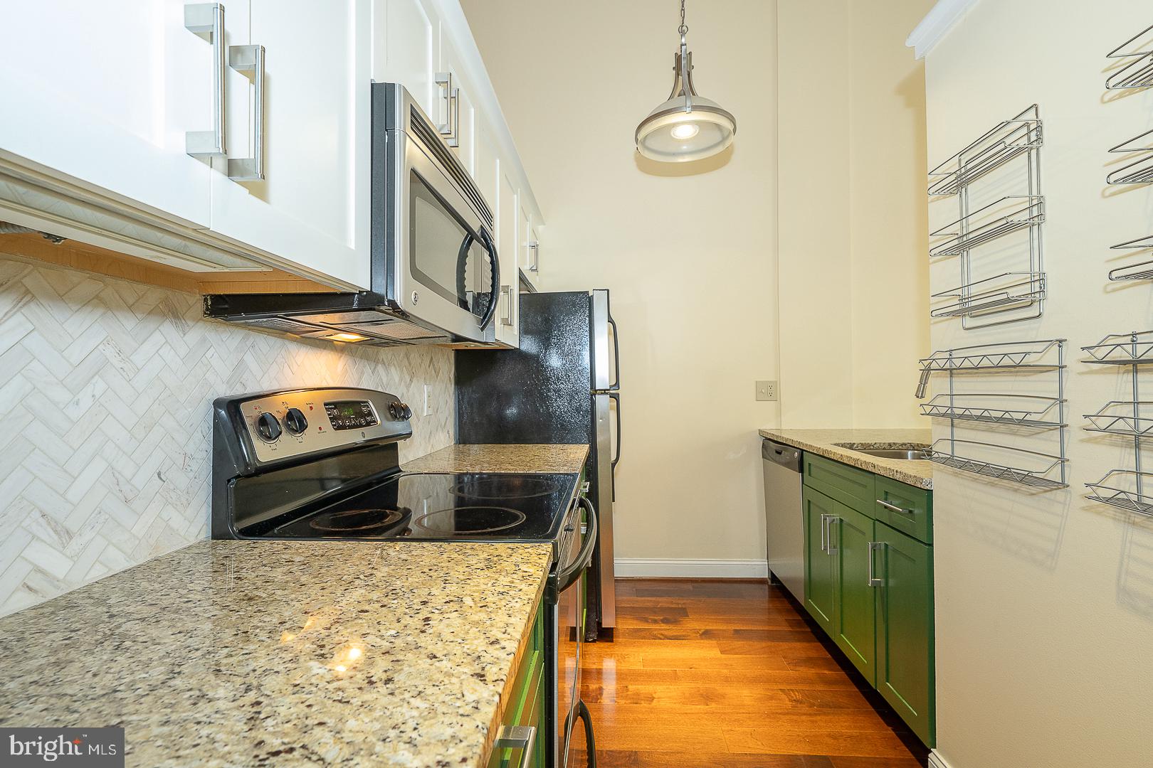 2429 LOCUST STREET 218