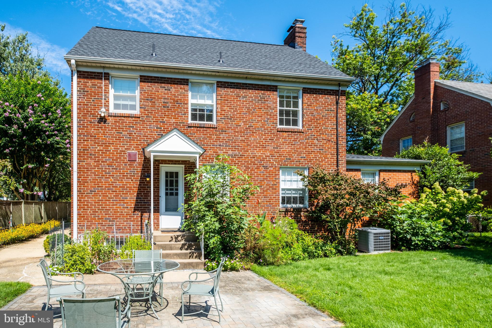 EDGEMOOR - Residential Lease