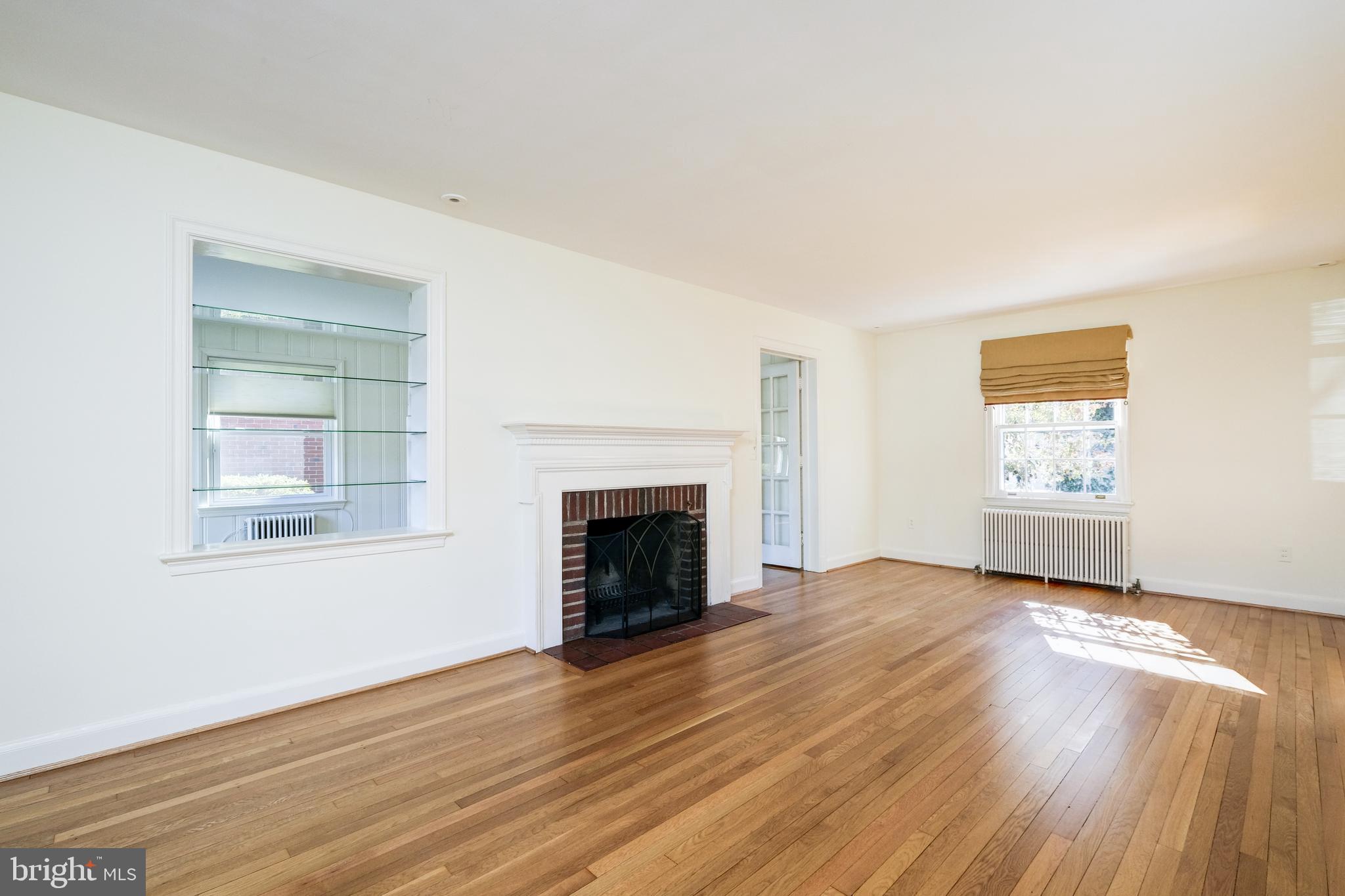 EDGEMOOR - Residential Lease