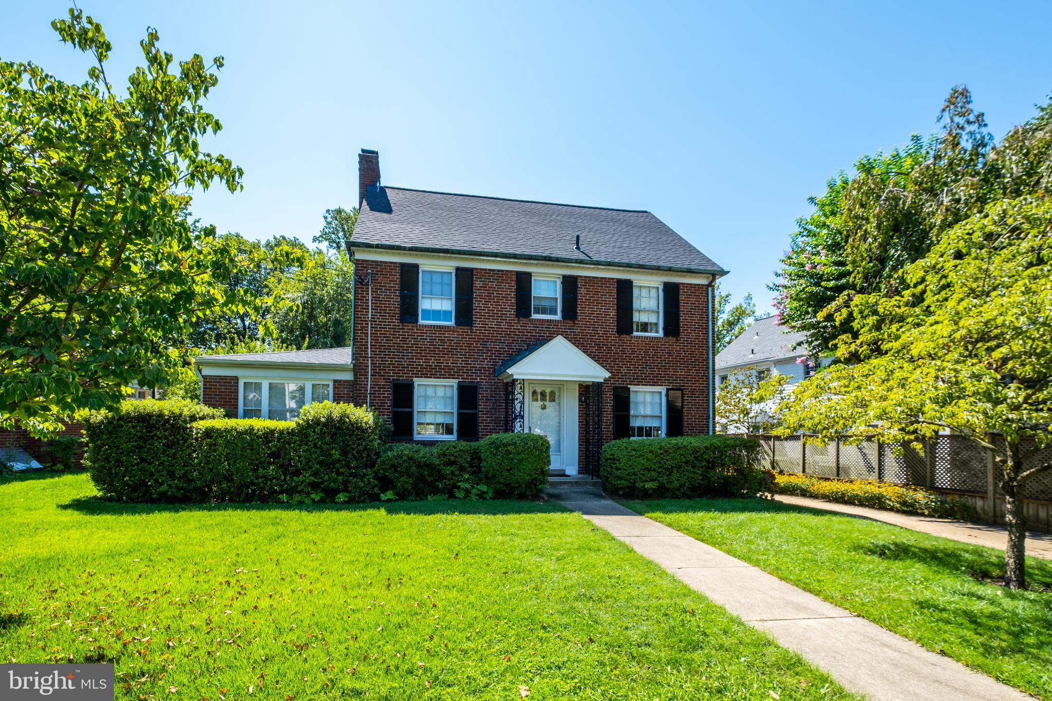 EDGEMOOR - Residential Lease