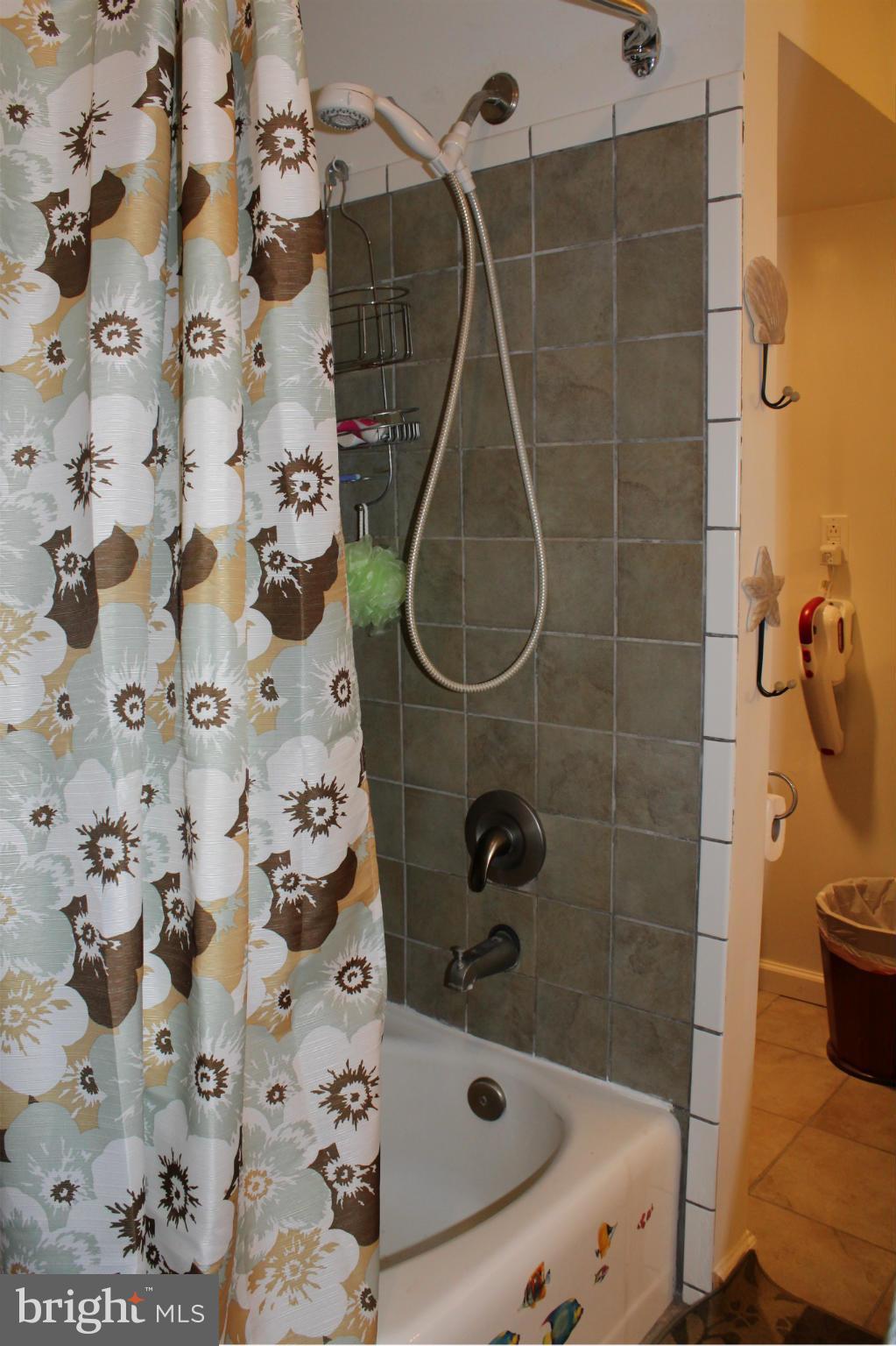 CEDAR BROOKE - Residential