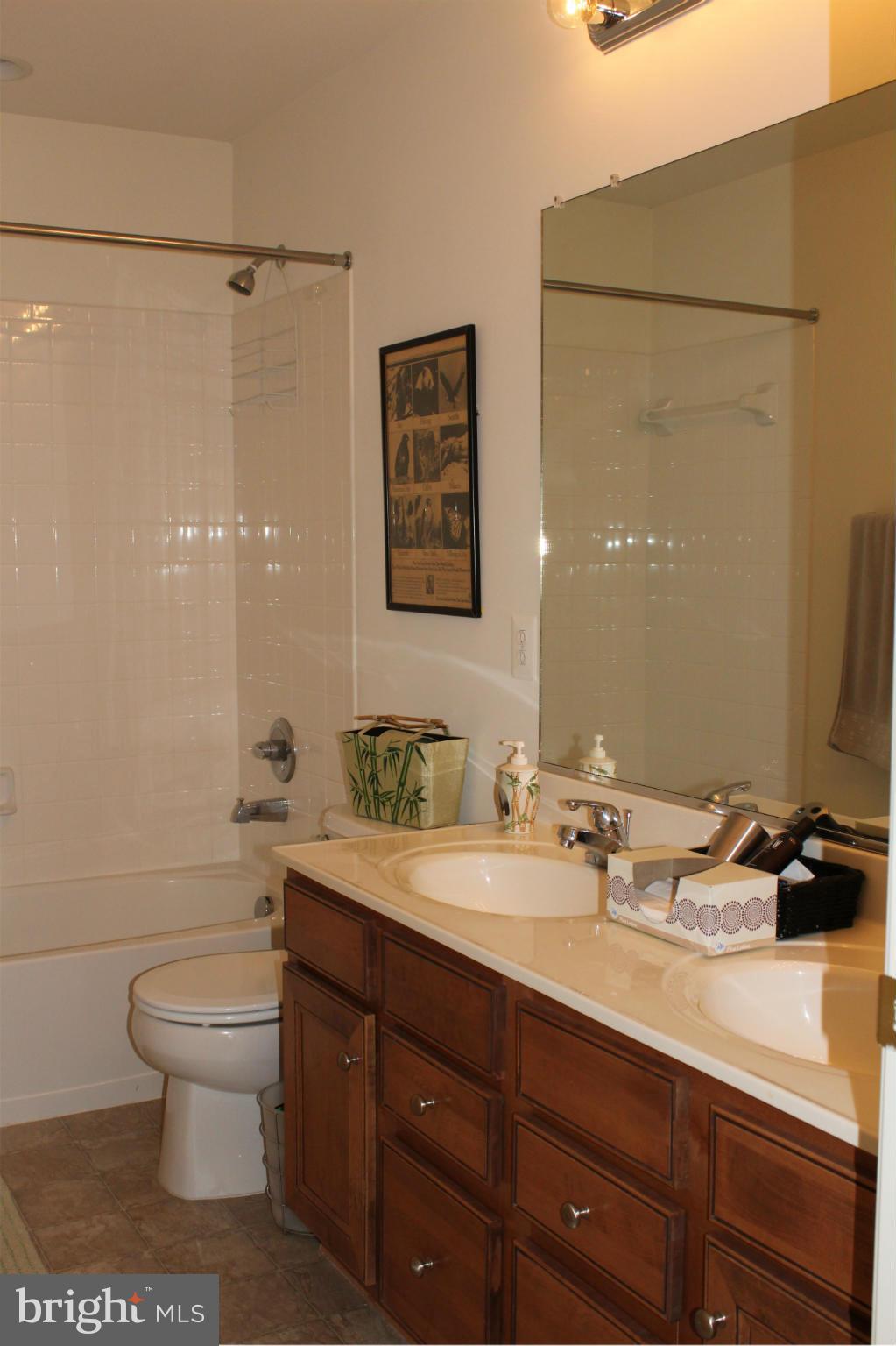 CEDAR BROOKE - Residential