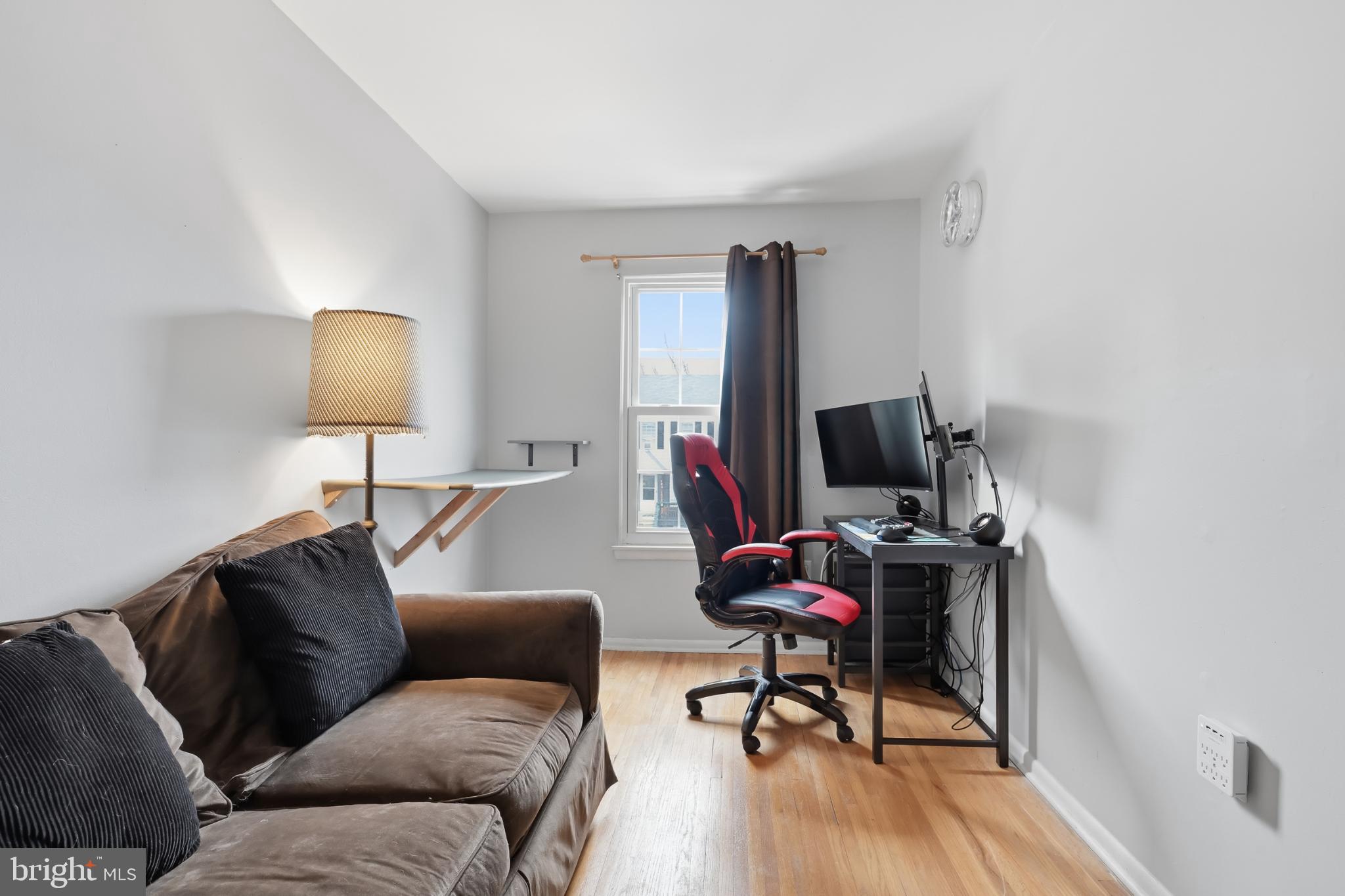 WHISPERING PINES - Residential