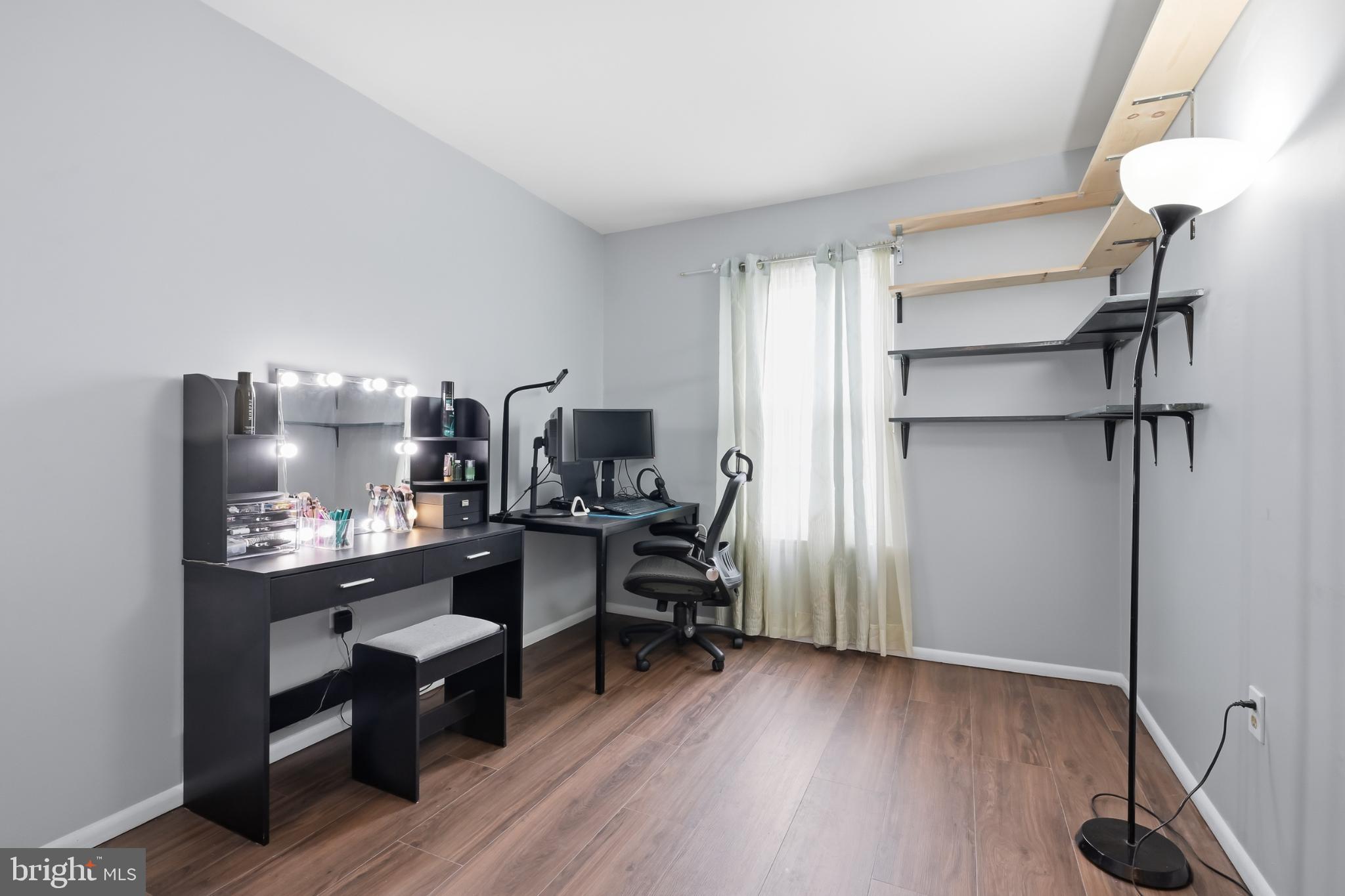 WHISPERING PINES - Residential