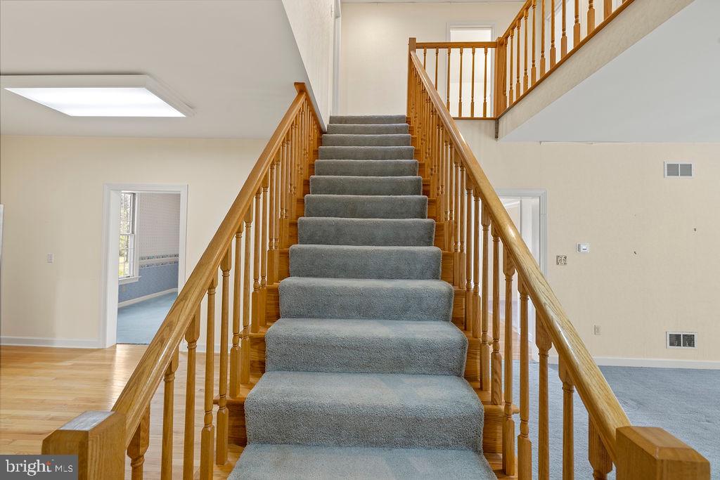 FARMS OF RND TOP - Residential