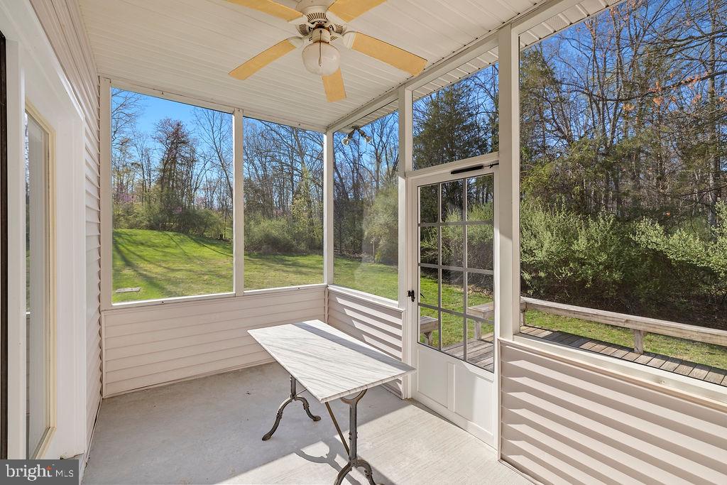 FARMS OF RND TOP - Residential