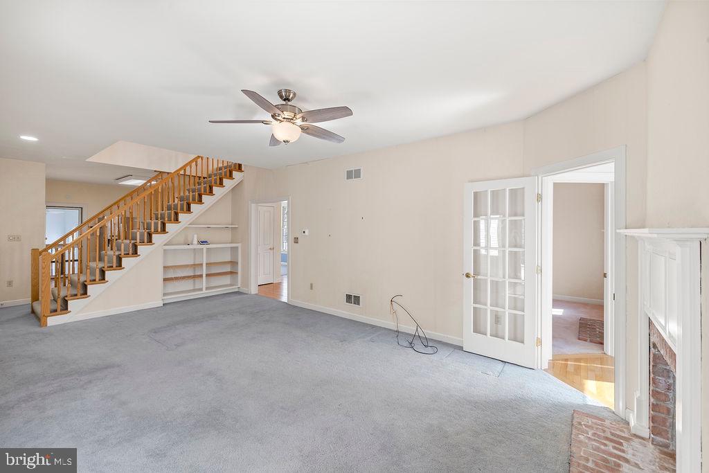 FARMS OF RND TOP - Residential