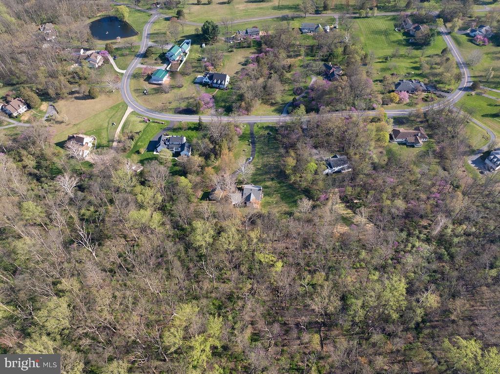 FARMS OF RND TOP - Residential