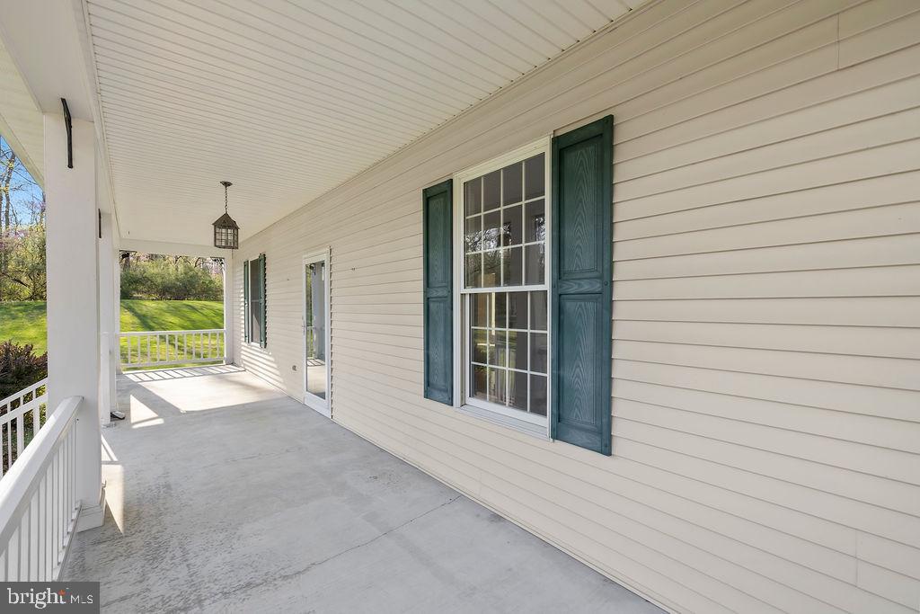 FARMS OF RND TOP - Residential