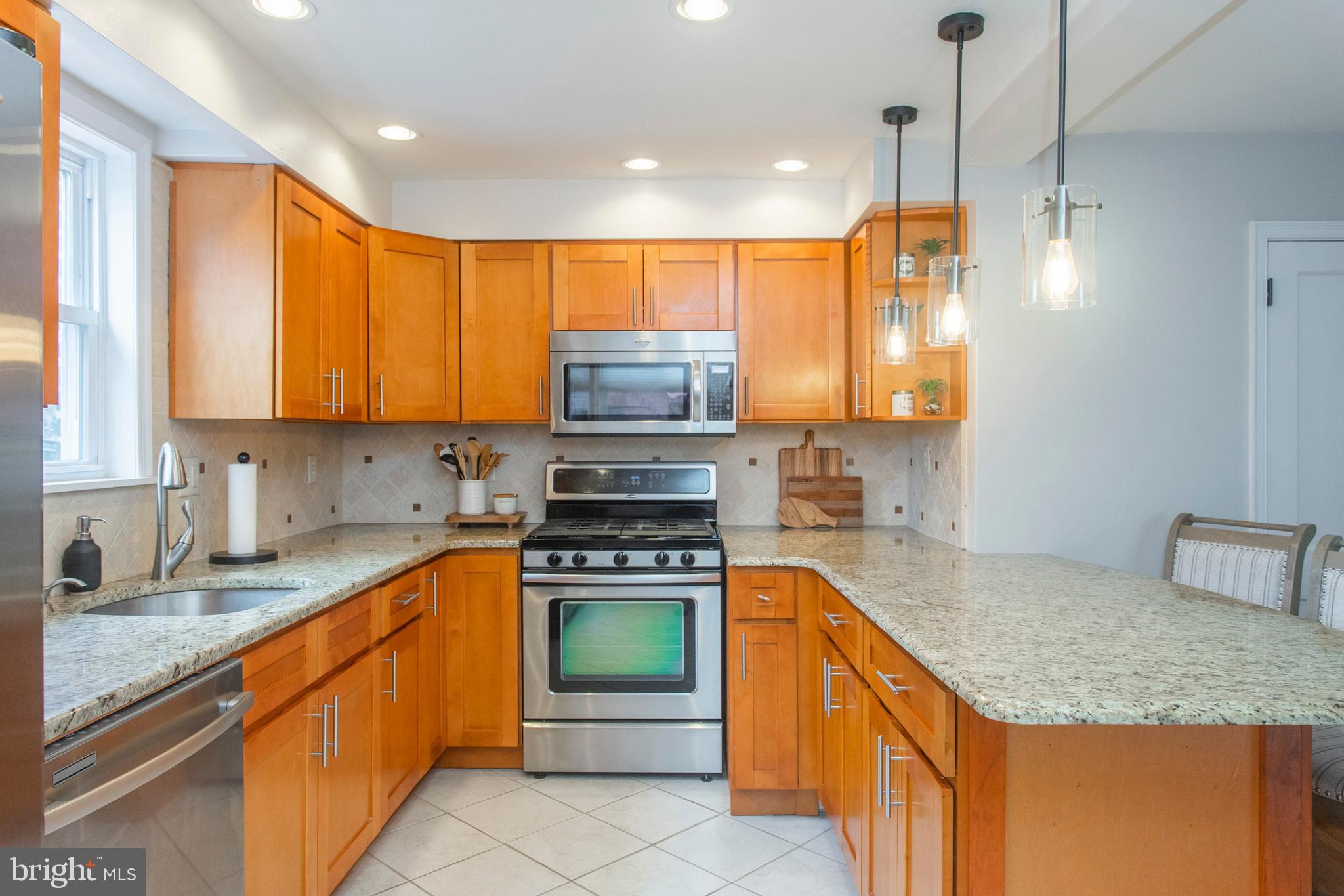 ROXBOROUGH - Residential