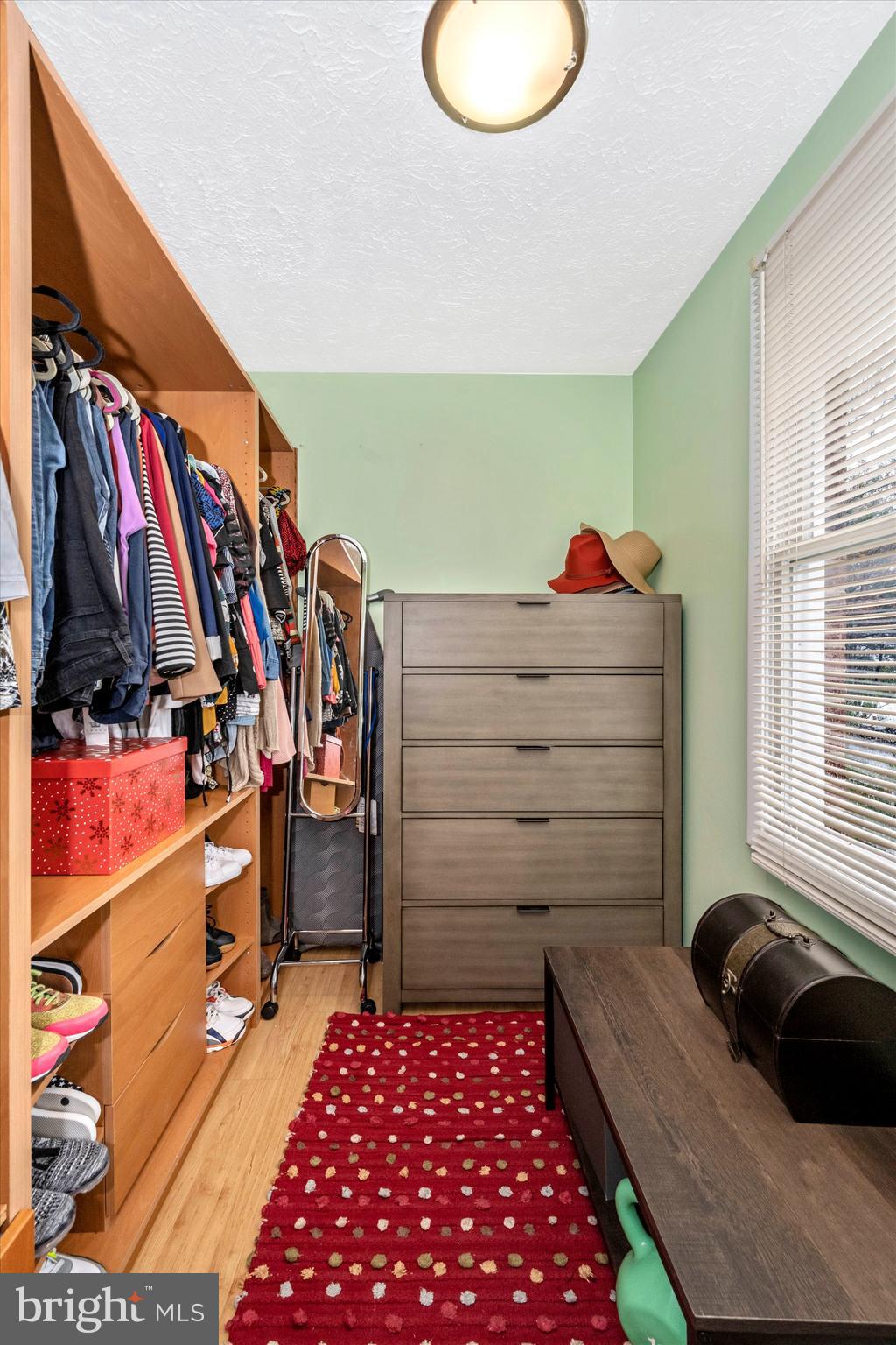 GUNNERS LAKE VILLAGE - Residential